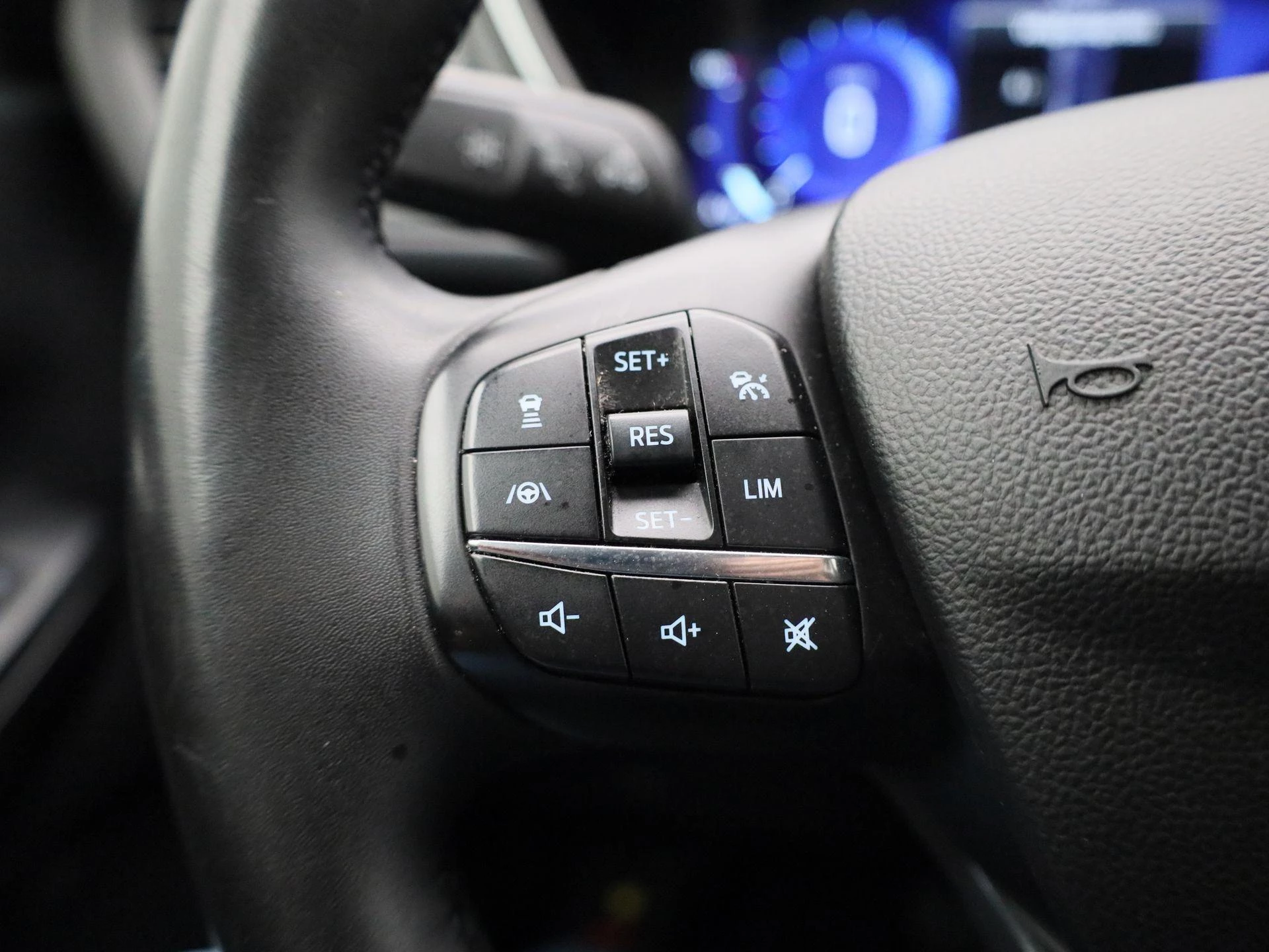 Ford-Kuga-image-18