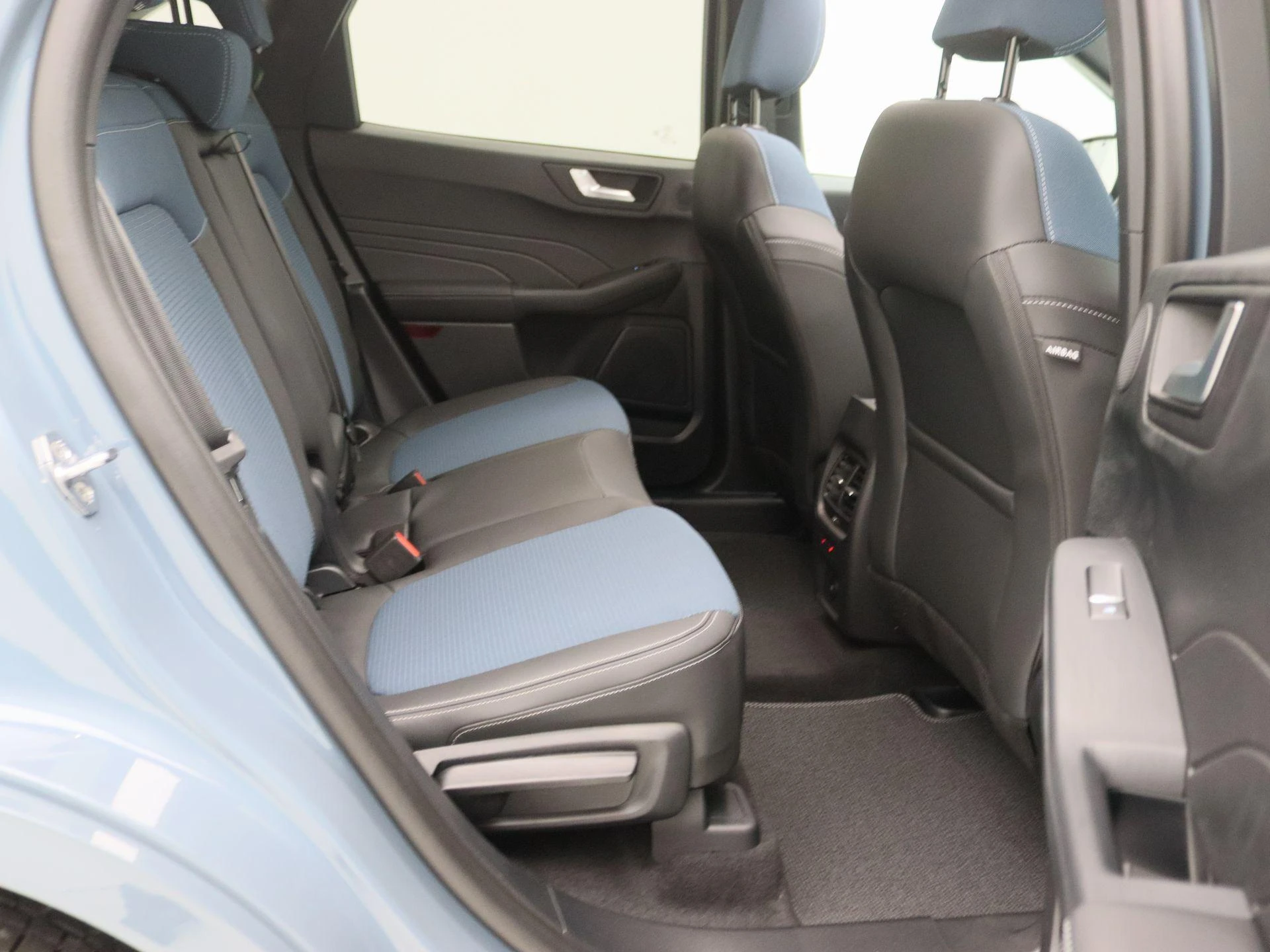 Ford-Kuga-image-27