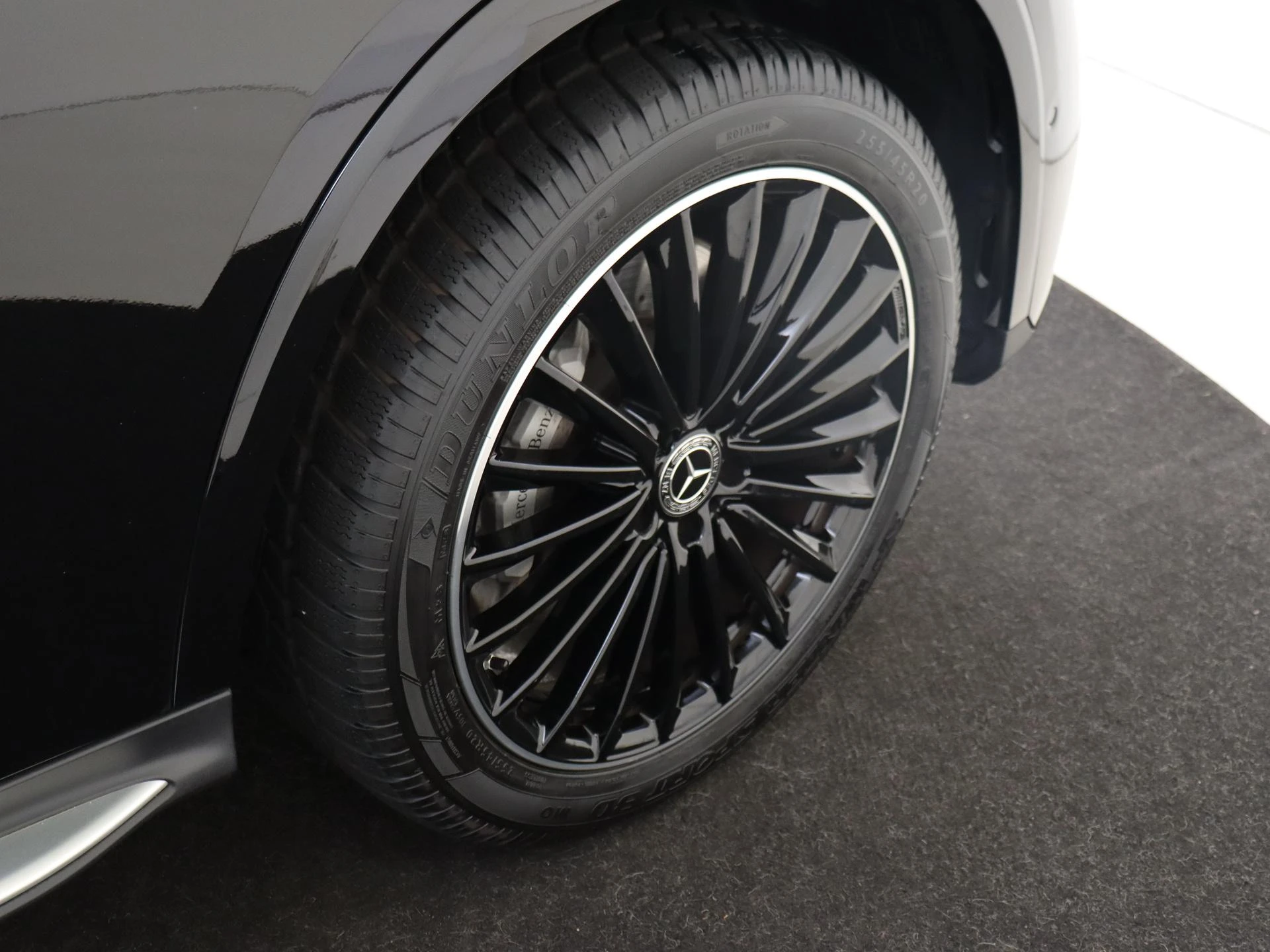 Mercedes-Benz-GLC-image-32