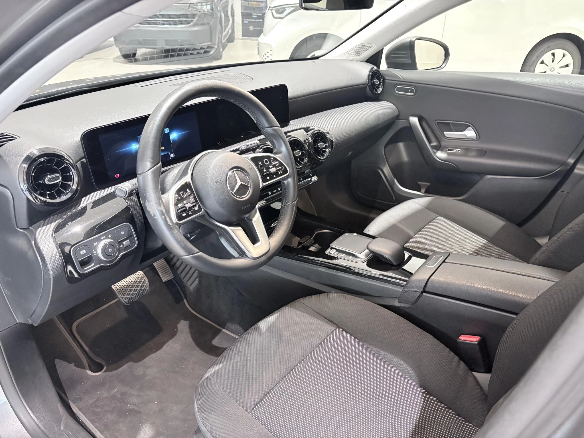 Mercedes-Benz-A-Klasse-image-7