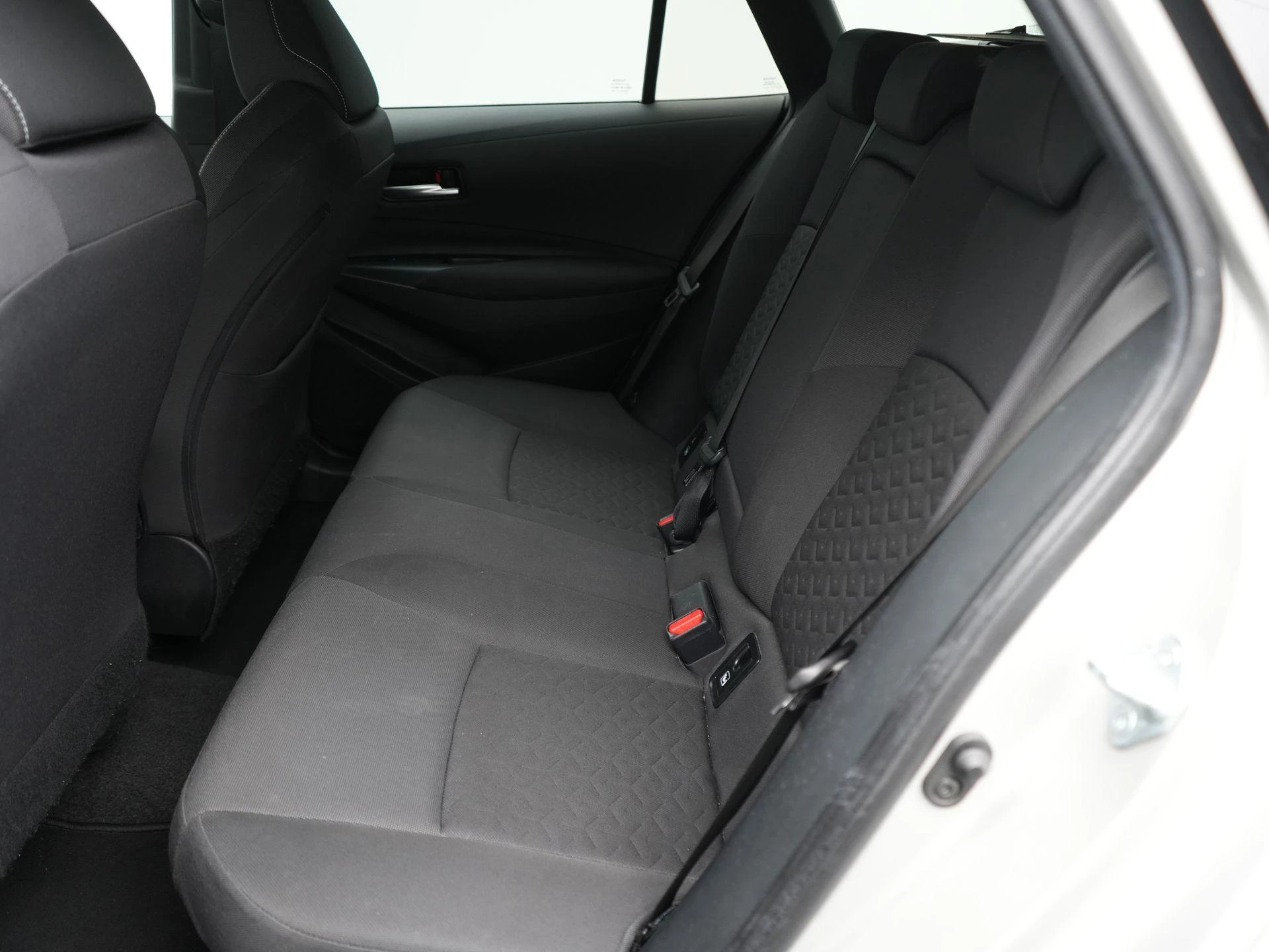 Toyota-Corolla Touring Sports-image-9