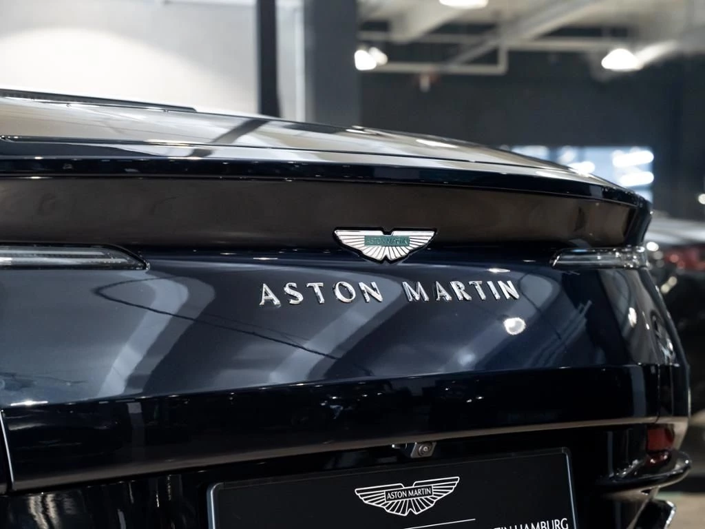 Aston Martin DB12 Volante Aston Martin Hamburg