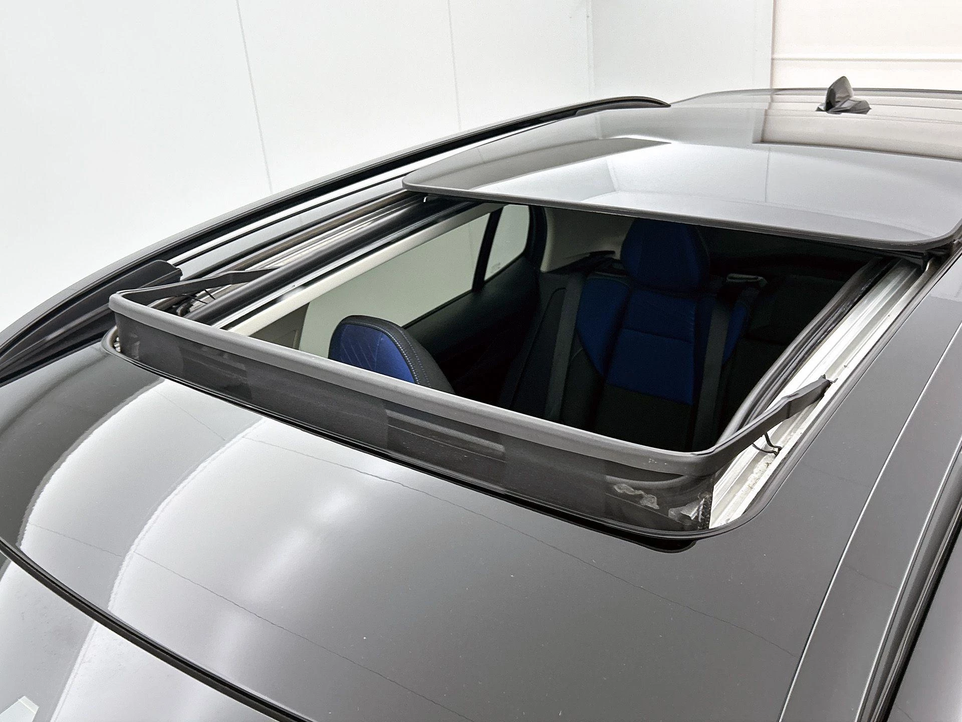Lynk & Co-01-image-37