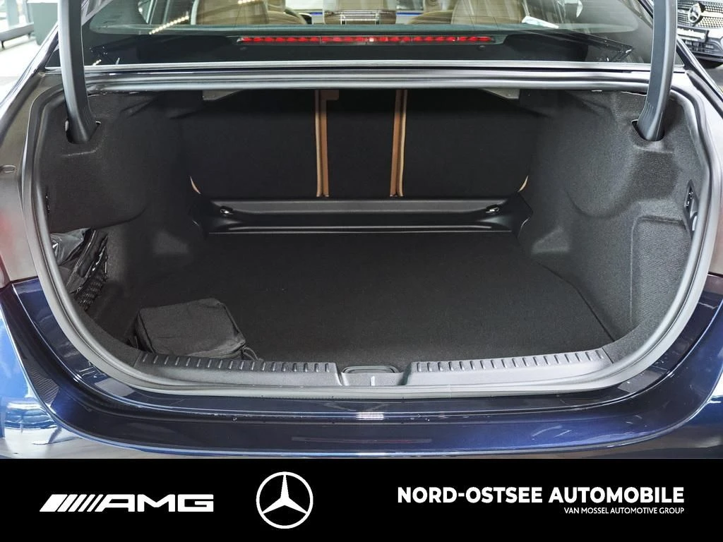 Mercedes-Benz E-Klasse 450 d 4M AMG NIGHT PANO AHK 4D-SOUND HAL AMG Line