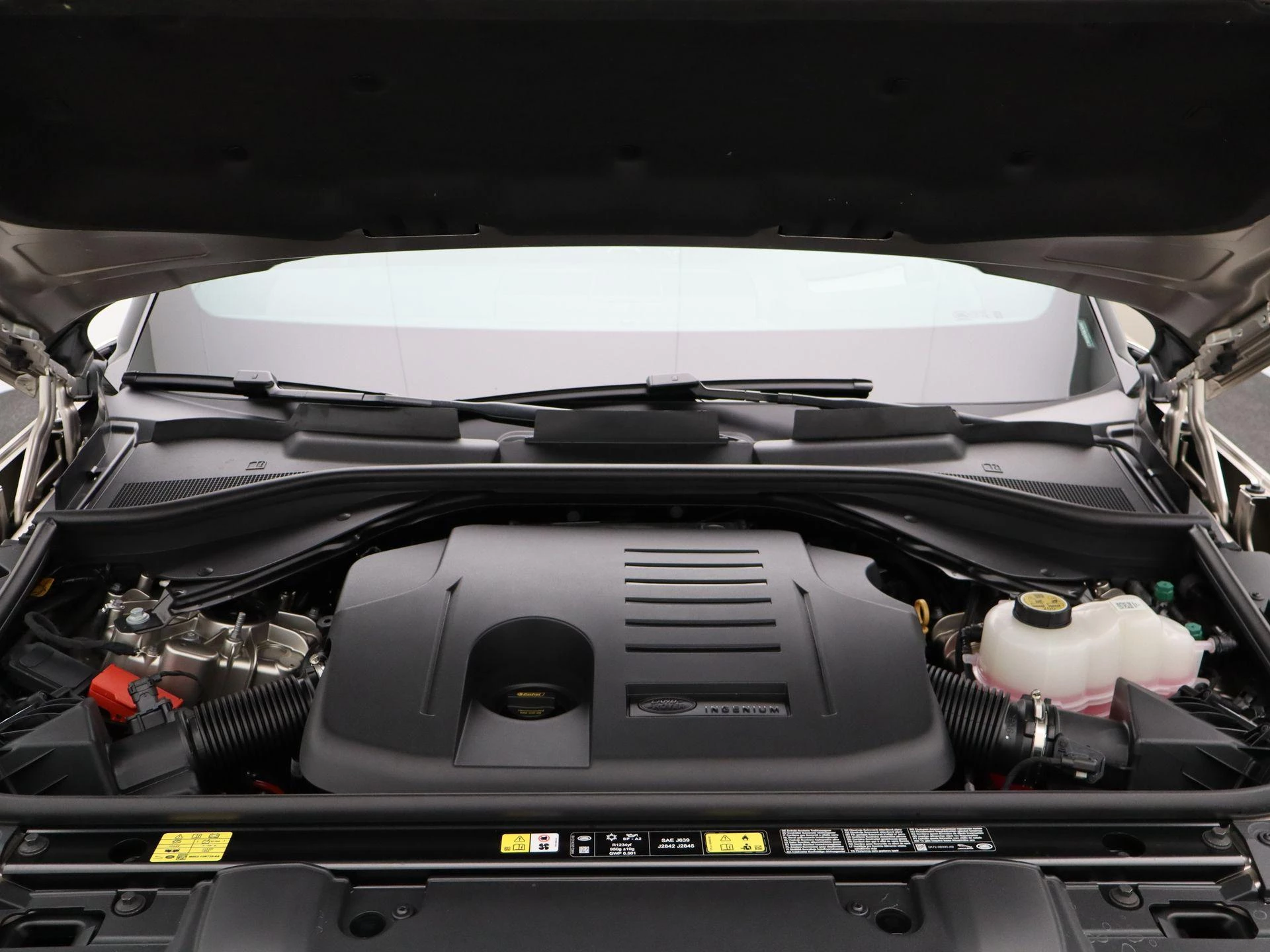 Land Rover-Range Rover-image-43