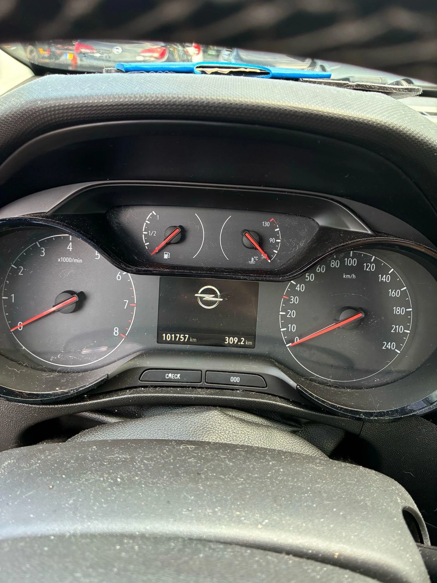 Opel-Crossland X-image-10