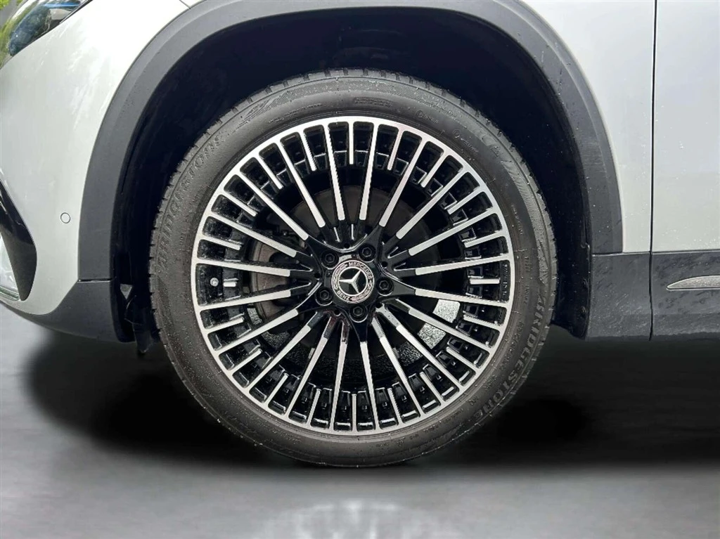 Mercedes-Benz-EQA-image-8