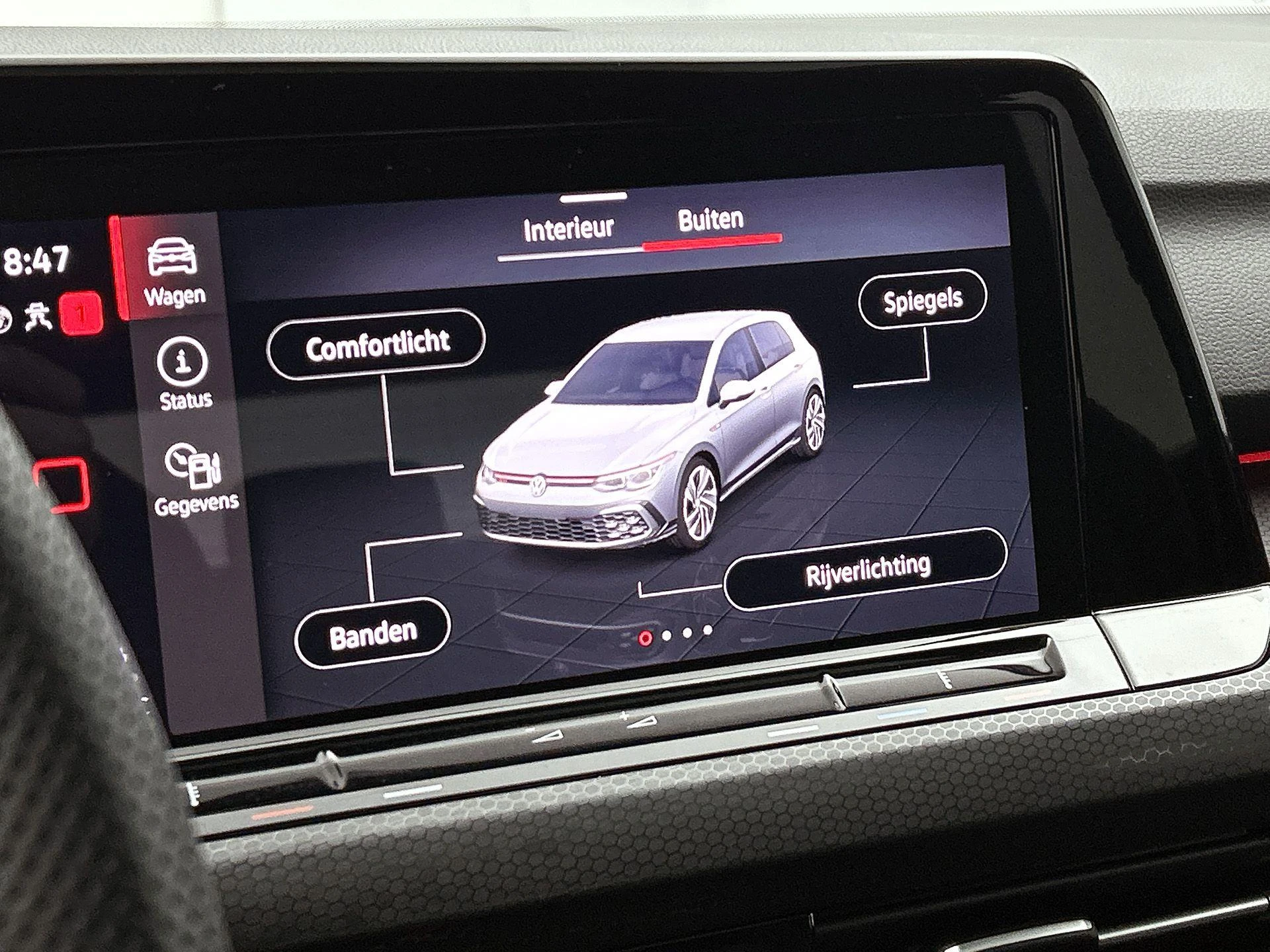 Volkswagen-Golf-image-14
