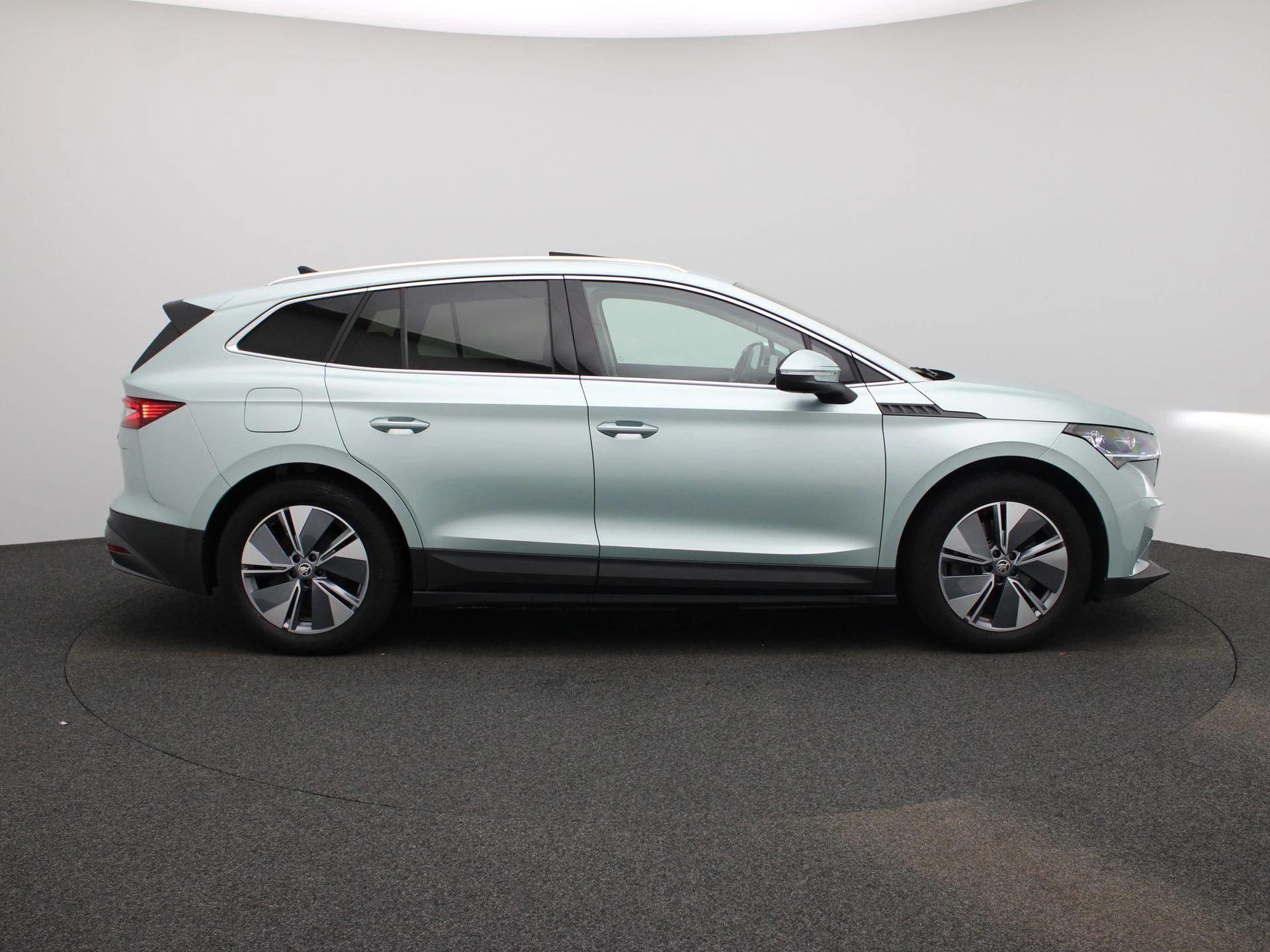 Škoda-Enyaq iV-image-5