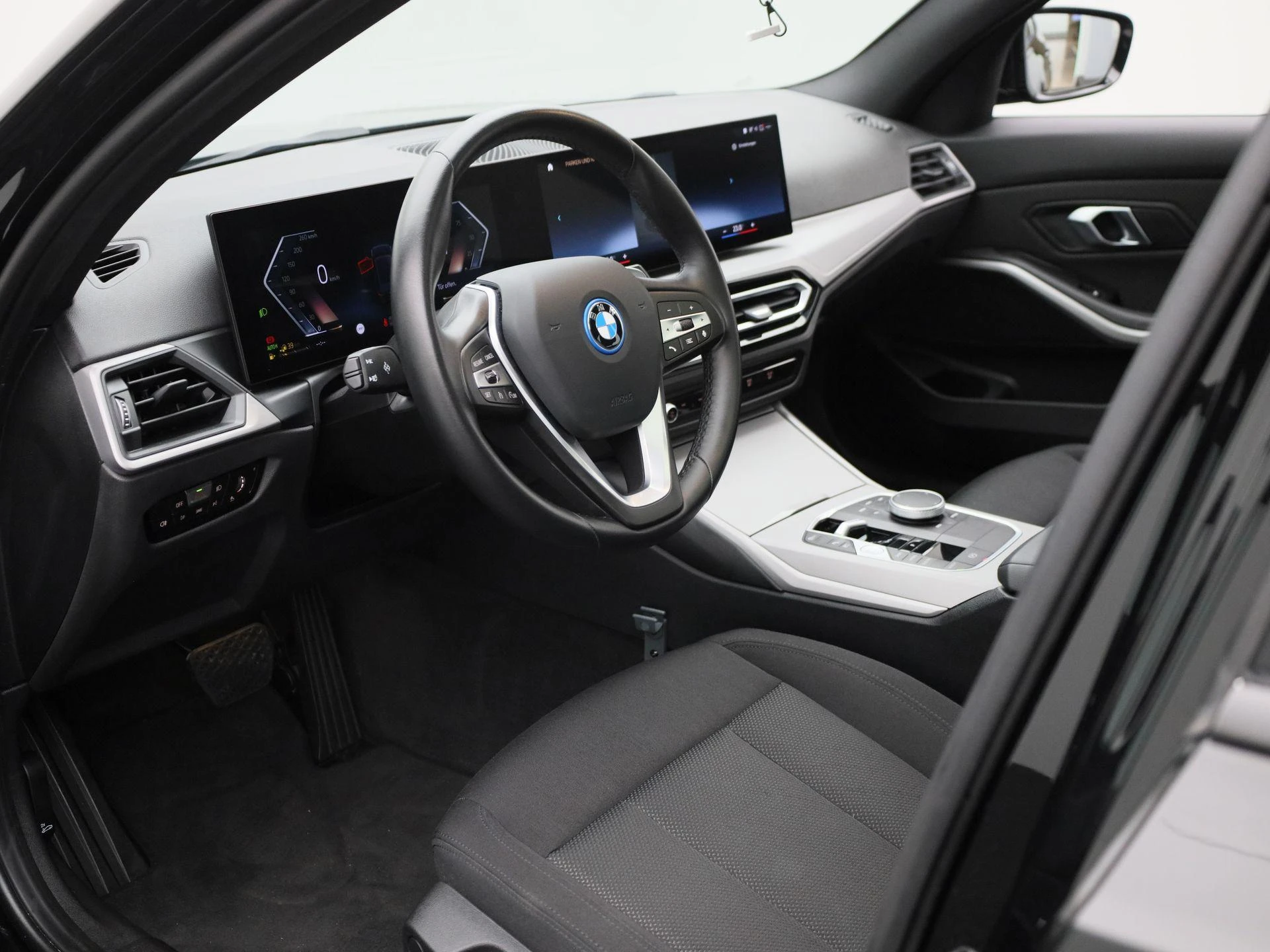 BMW-3 Serie-image-16