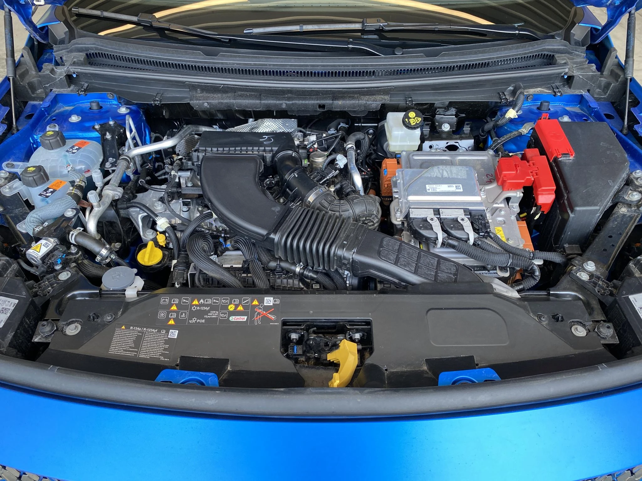 Renault Rafale Atelier Alpine E-Tech plug-in hybrid 300