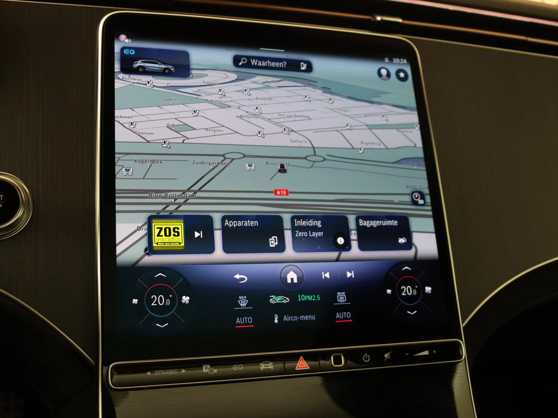 Mercedes-Benz-EQE-image-16