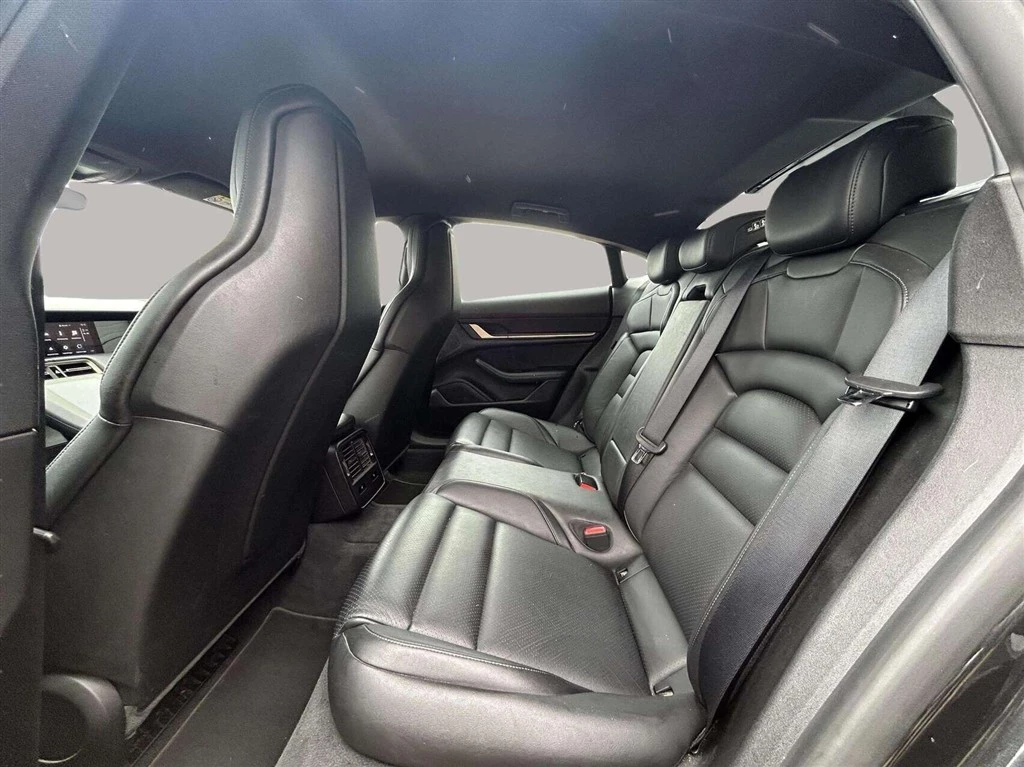 Porsche-Taycan-image-22
