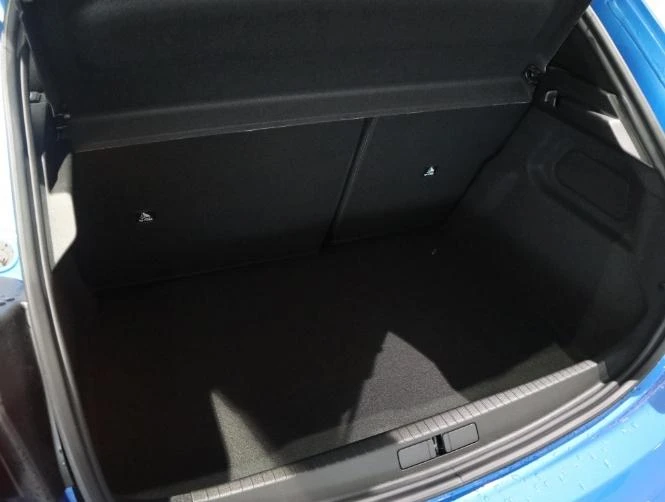Peugeot-e-208-image-13