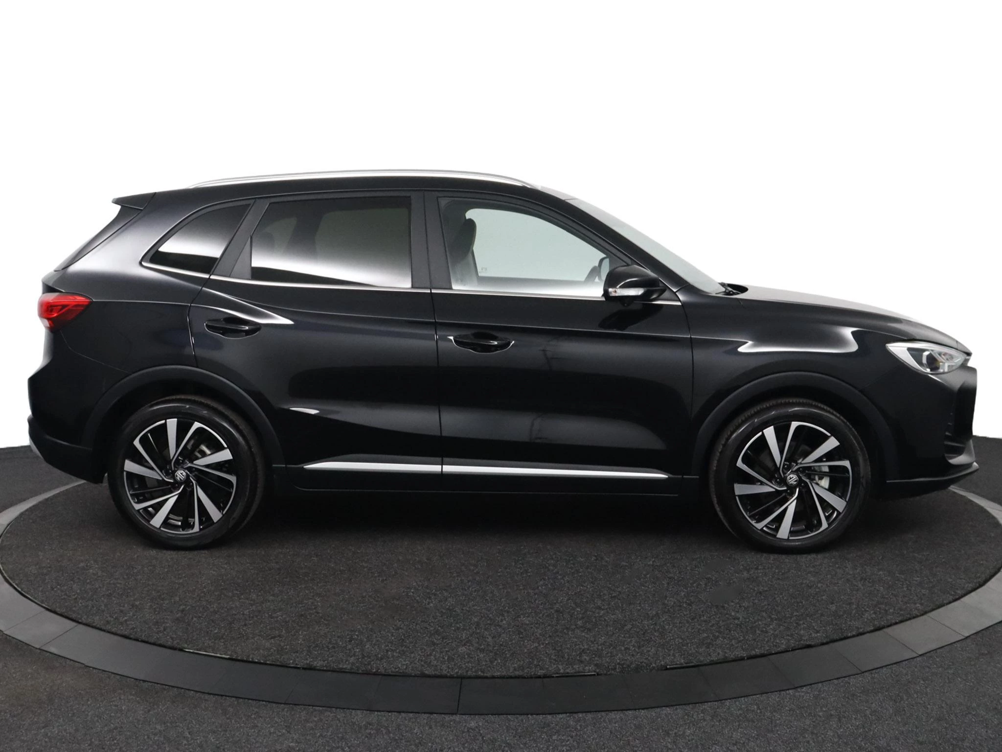 MG-ZS-image-20