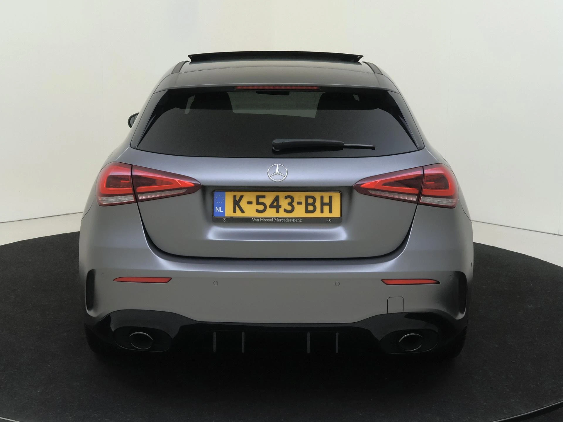 Mercedes-Benz-A-Klasse-image-6