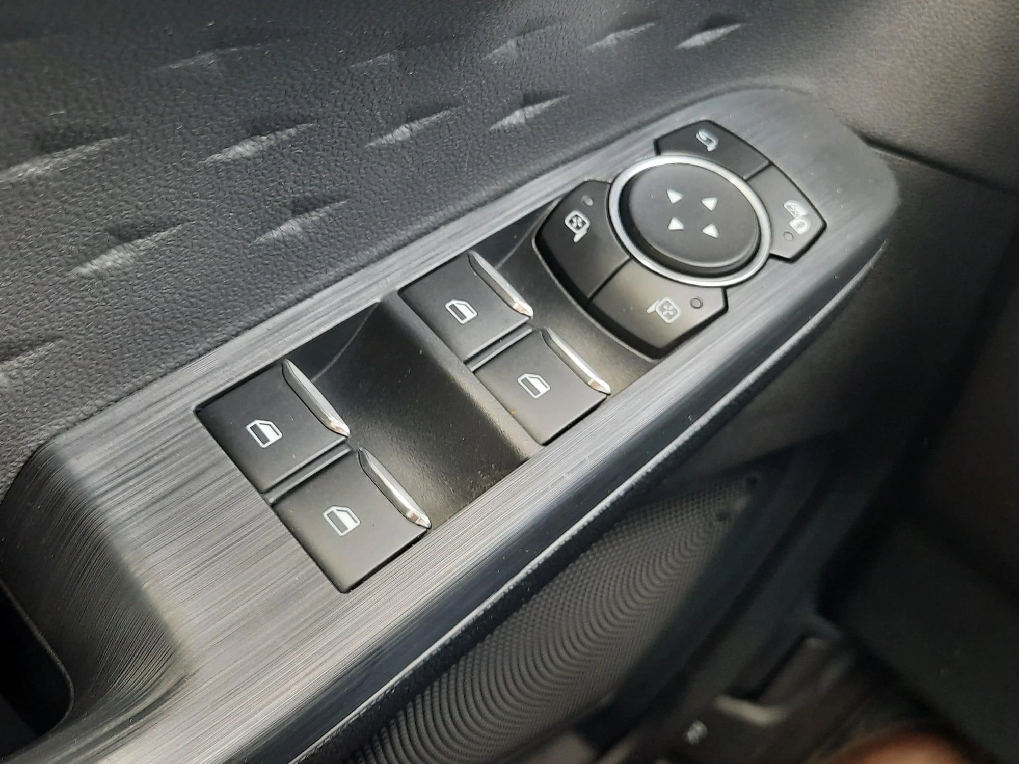 Ford-Kuga-image-20