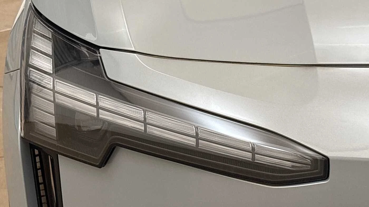 Volvo-EX30-image-39