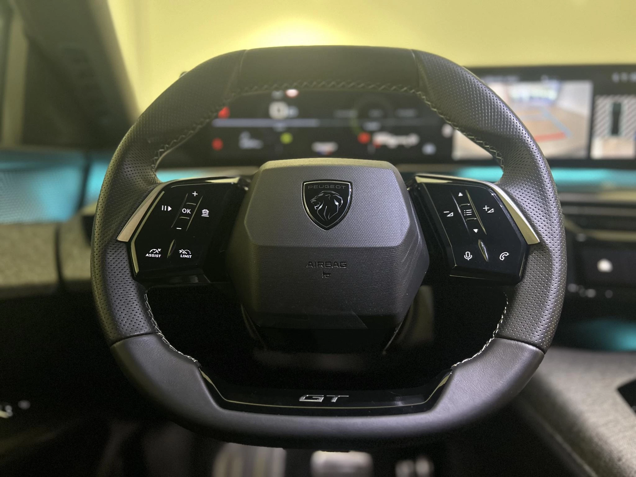 Peugeot 3008 1.2 Hybrid 136 GT
