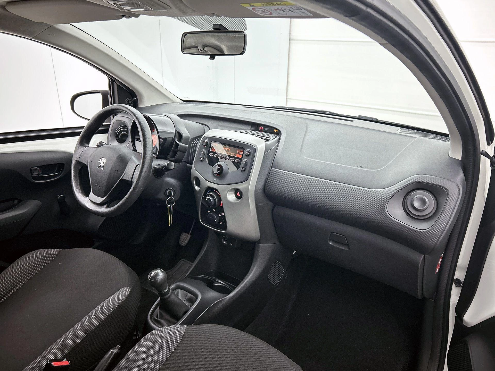 Peugeot-108-image-9