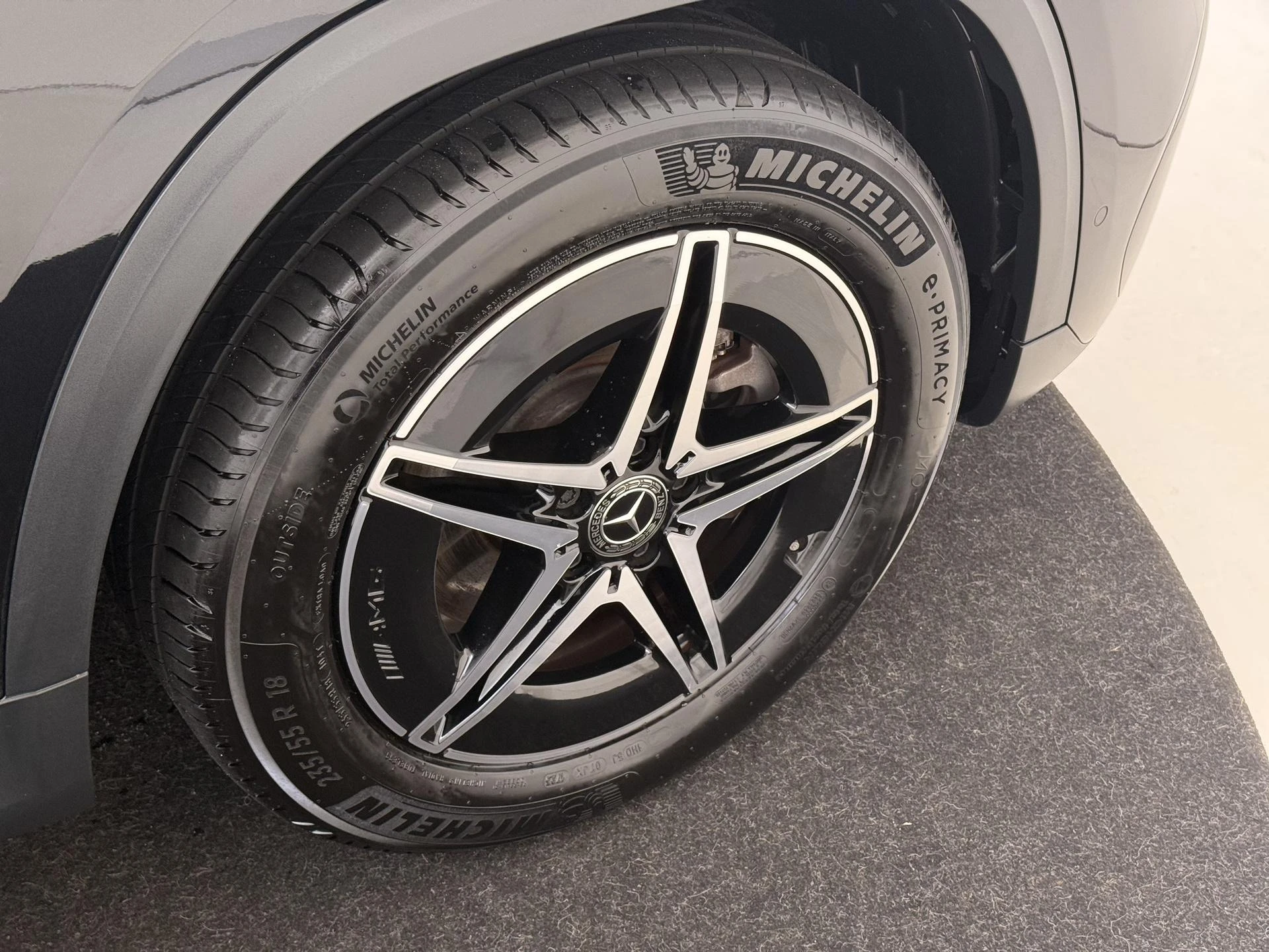 Mercedes-Benz-EQA-image-33