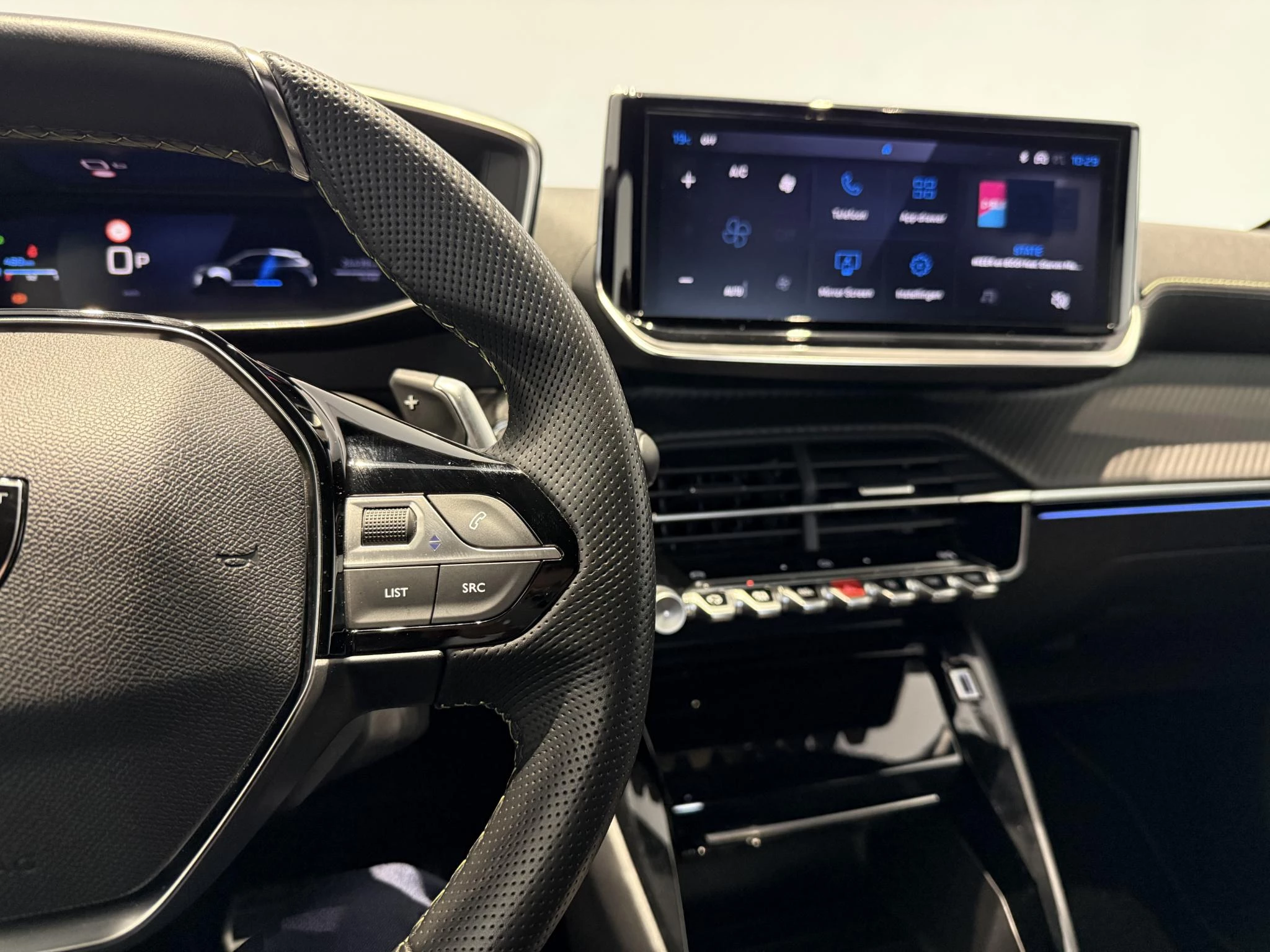 Peugeot 208 1.2 Hybrid 145 e-DCS6 GT
