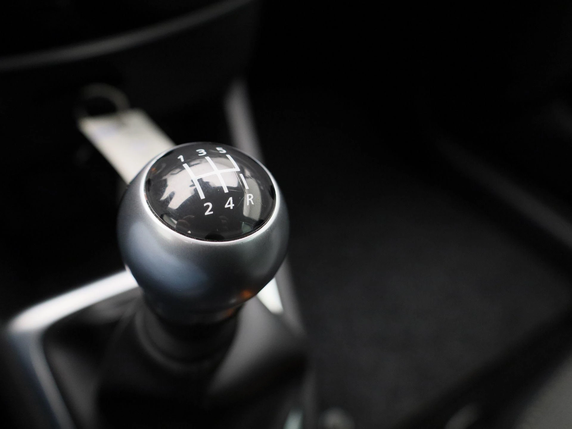 Renault-Clio-image-23