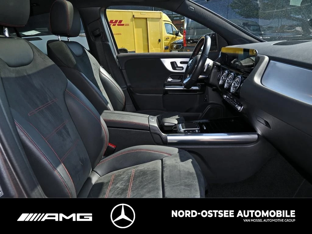 Mercedes-Benz GLA 200 AMG NIGHT AHK PANO PARKPAKET NAVI SITZH AMG Line
