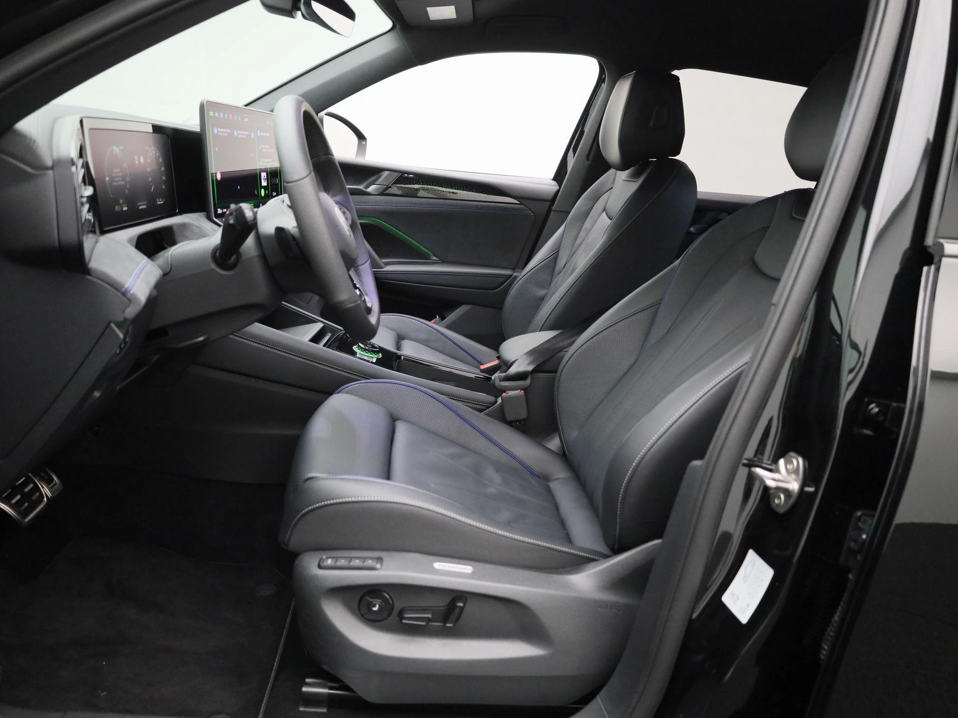 Volkswagen-Tiguan-image-9