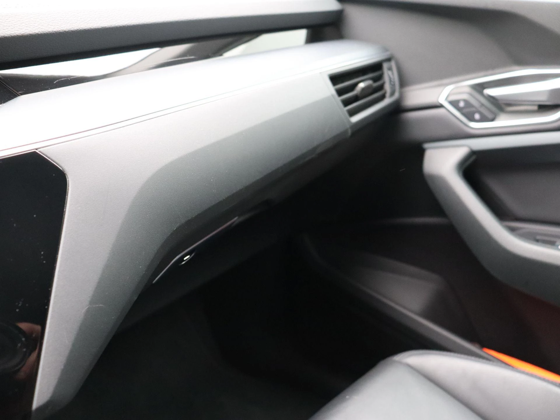 Audi-e-tron-image-14