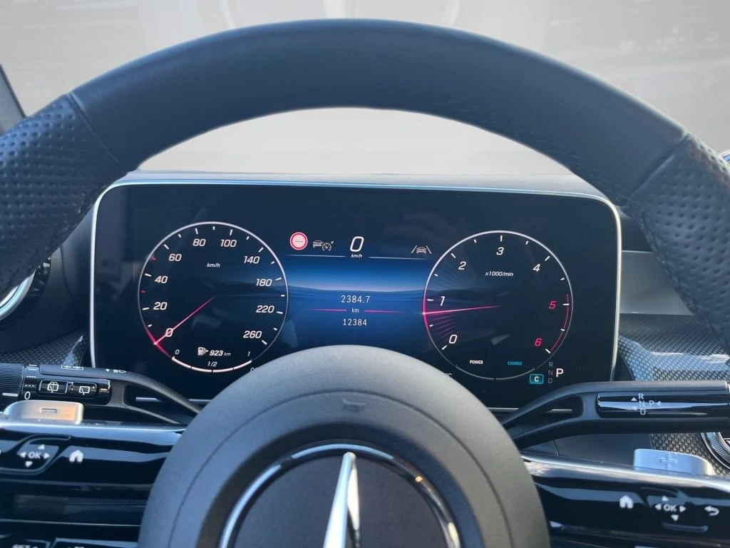 Mercedes-Benz-GLC 300 d-image-6