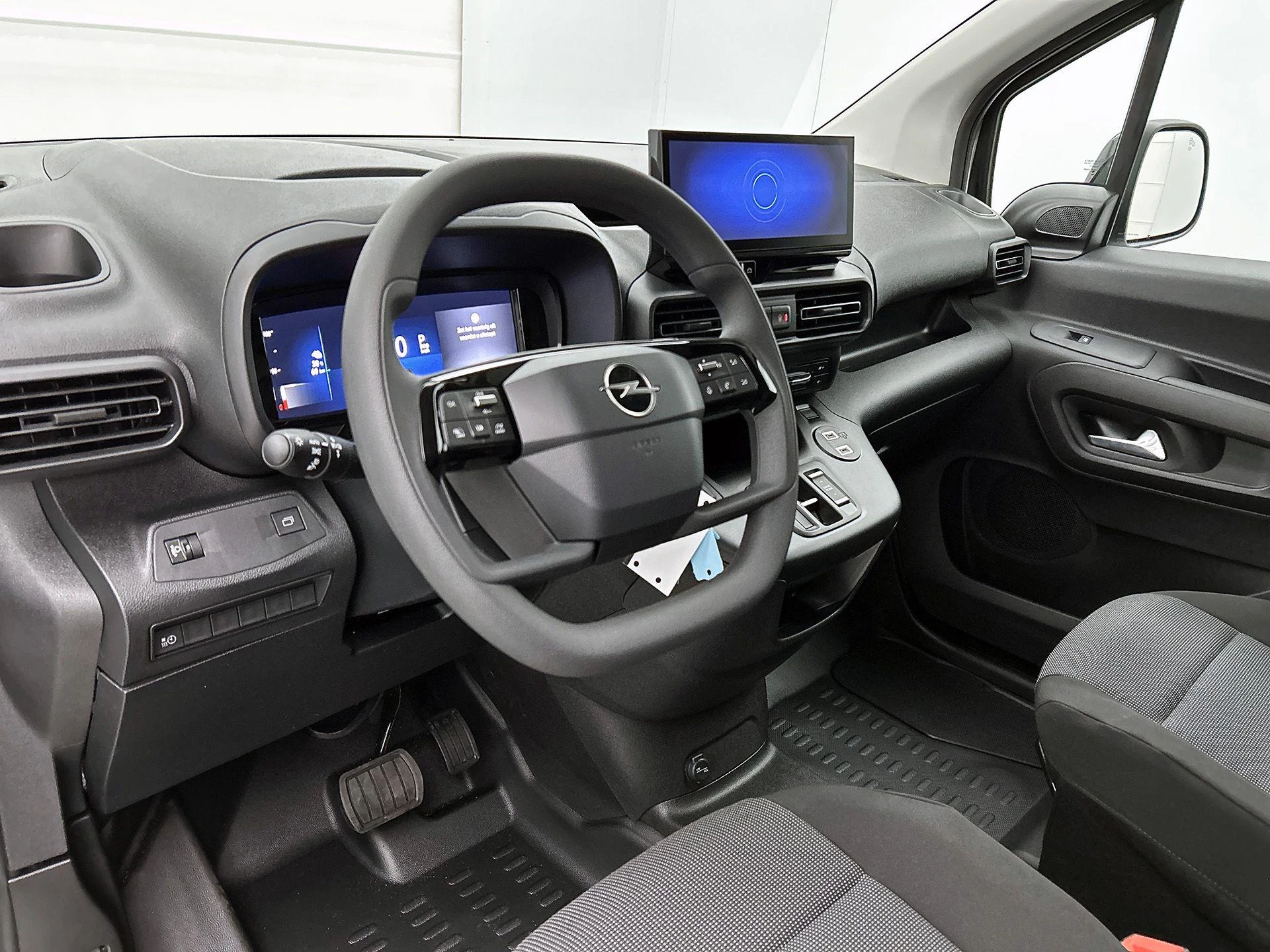 Opel-Combo-e-image-21