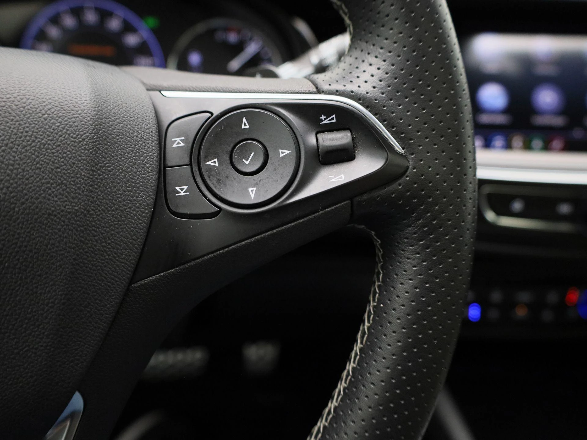 Opel-Insignia-image-16