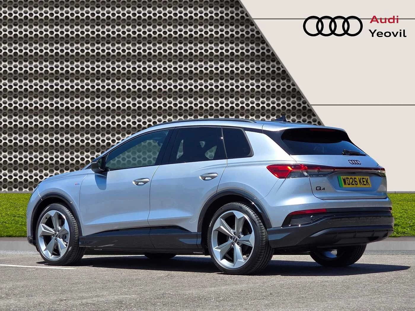 Audi-Q4 e-tron-image-49