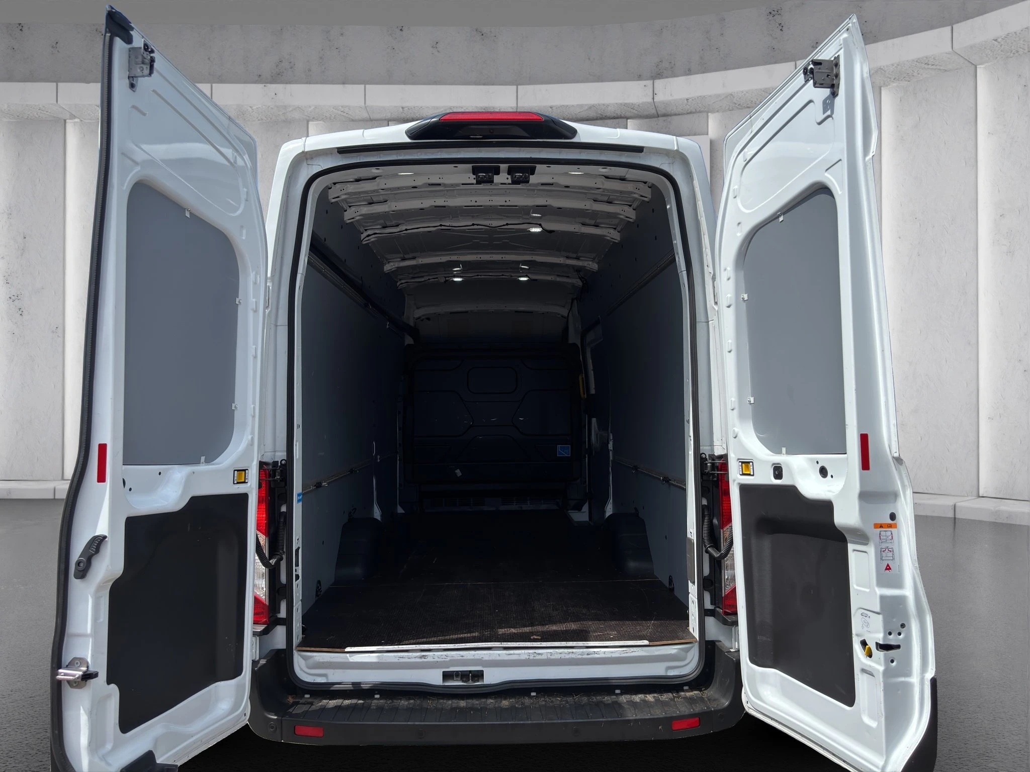 Ford-Transit-image-14