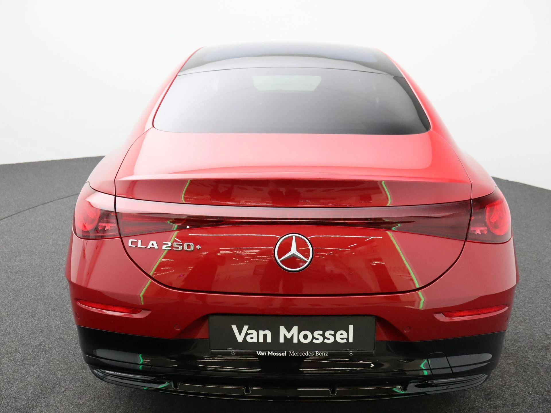 Mercedes-Benz-CLA-image-23