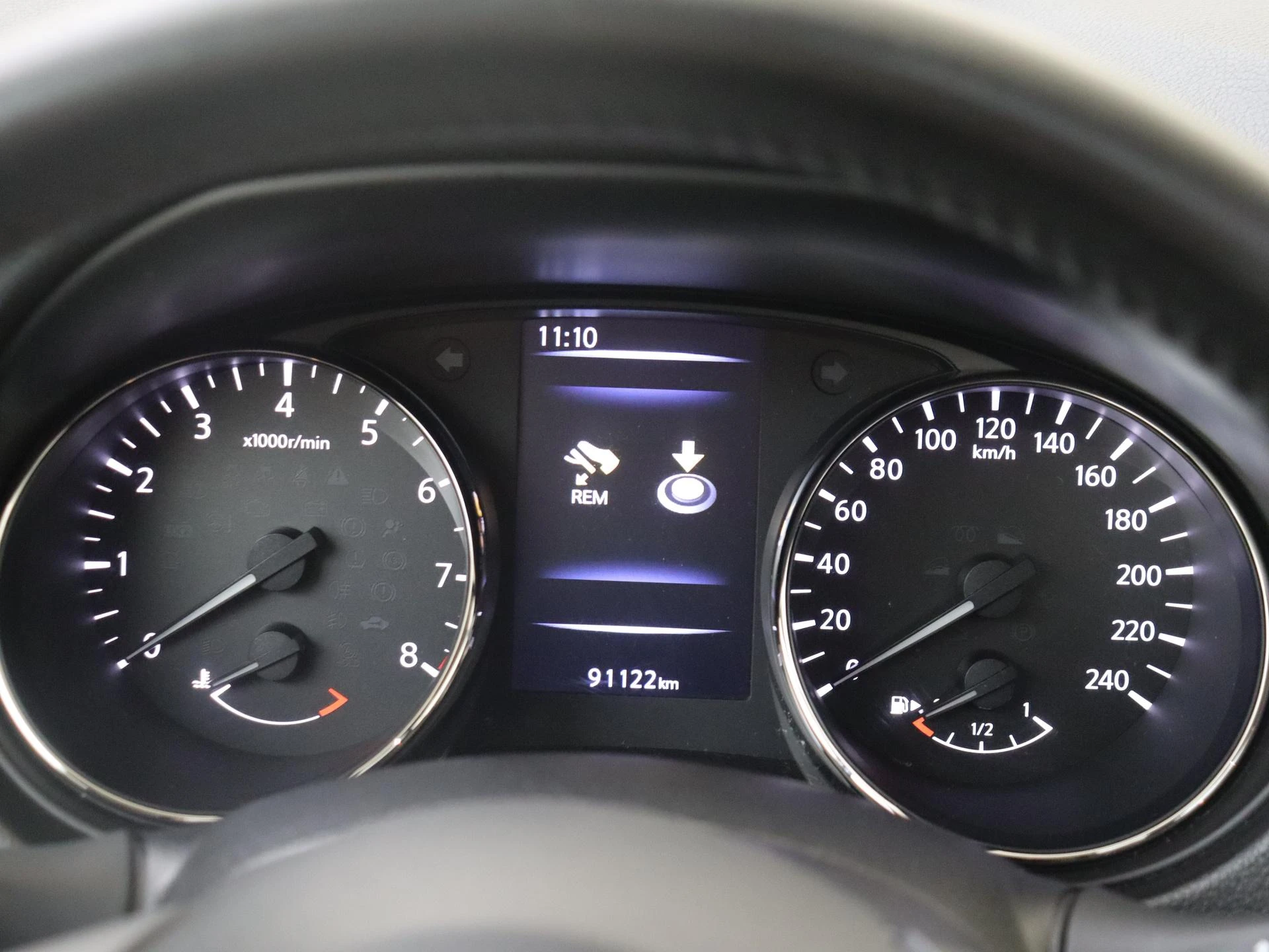 Nissan-X-Trail-image-10