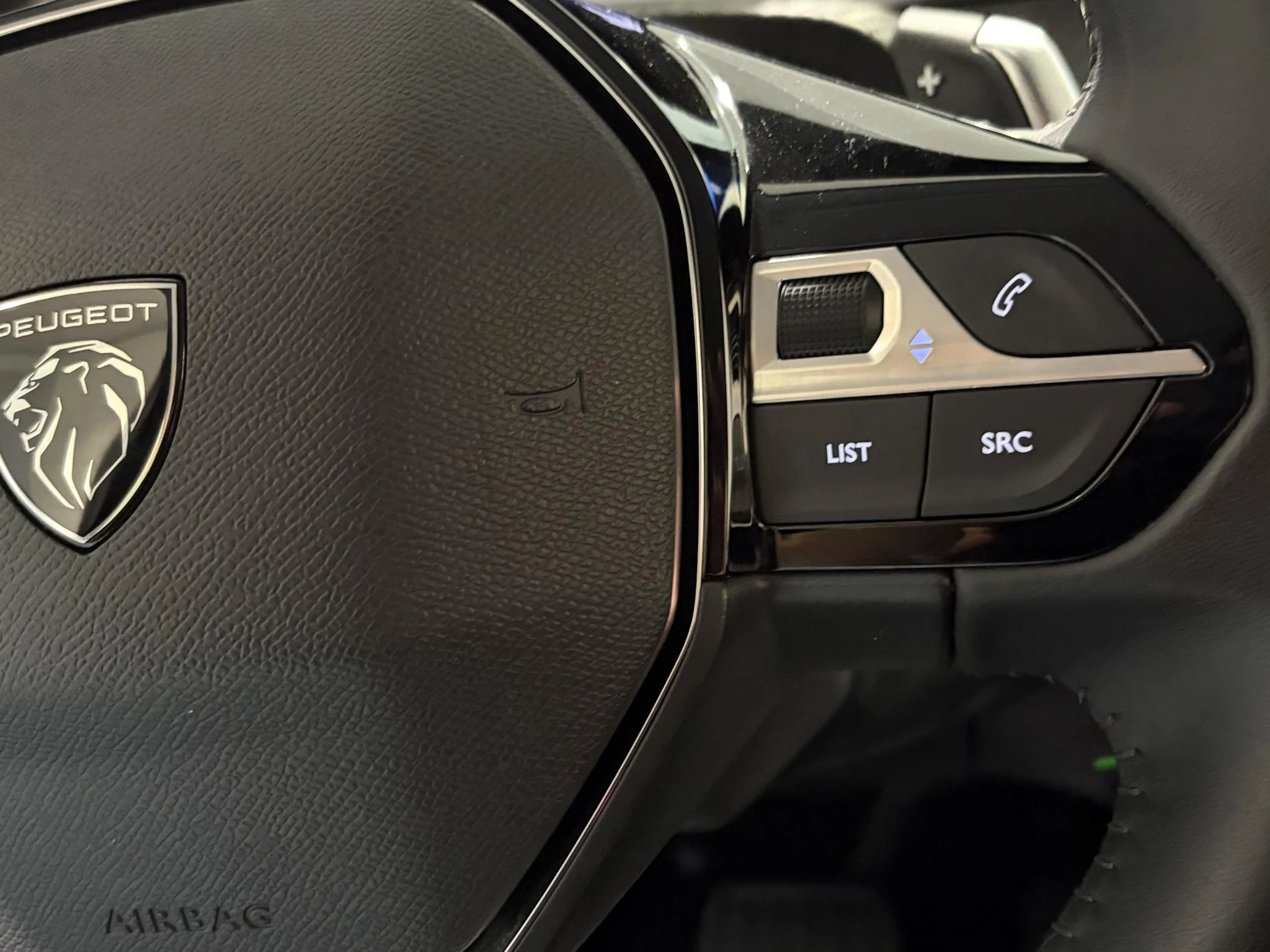 Peugeot-208-image-11