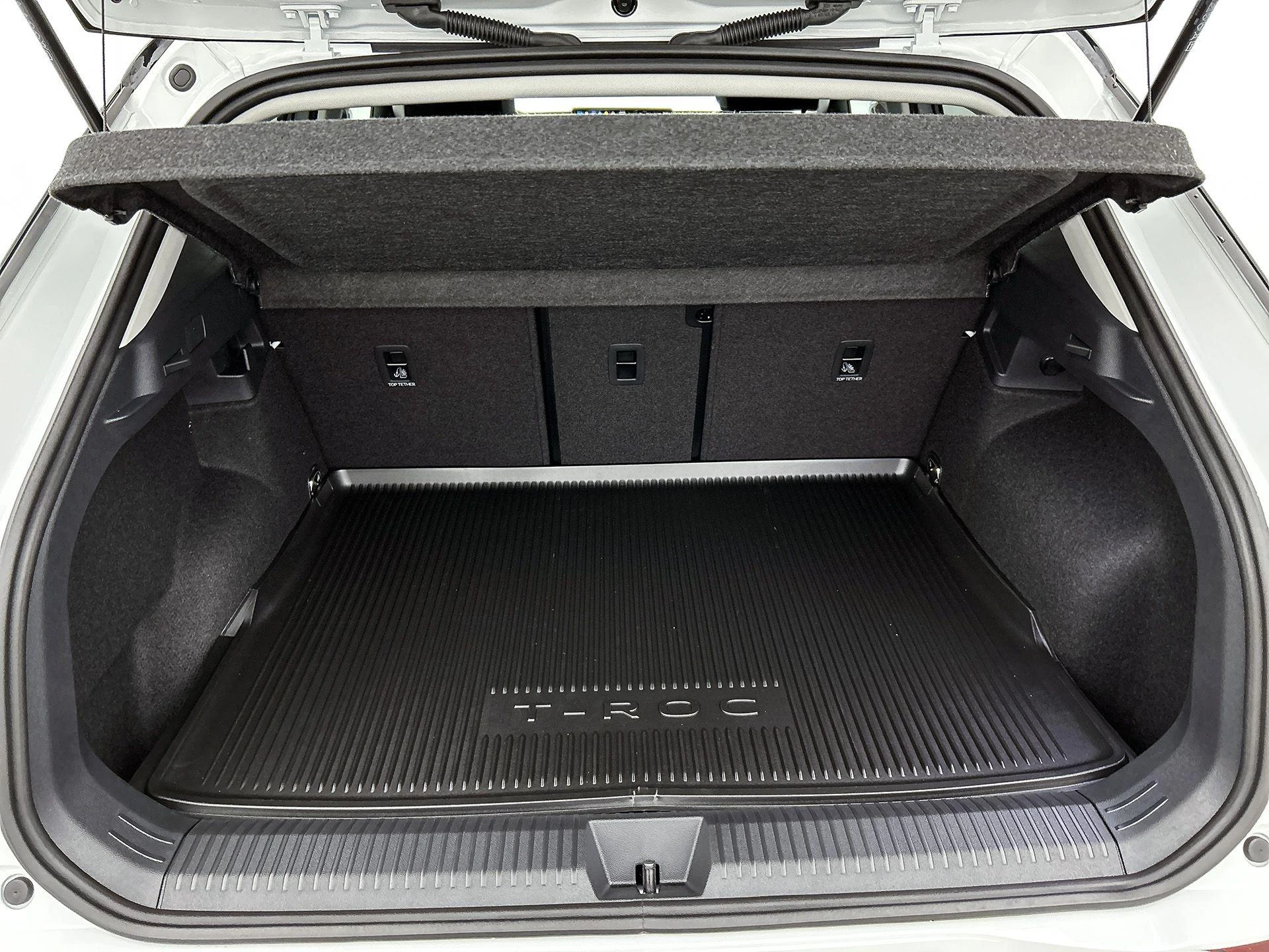 Volkswagen-T-Roc-image-20