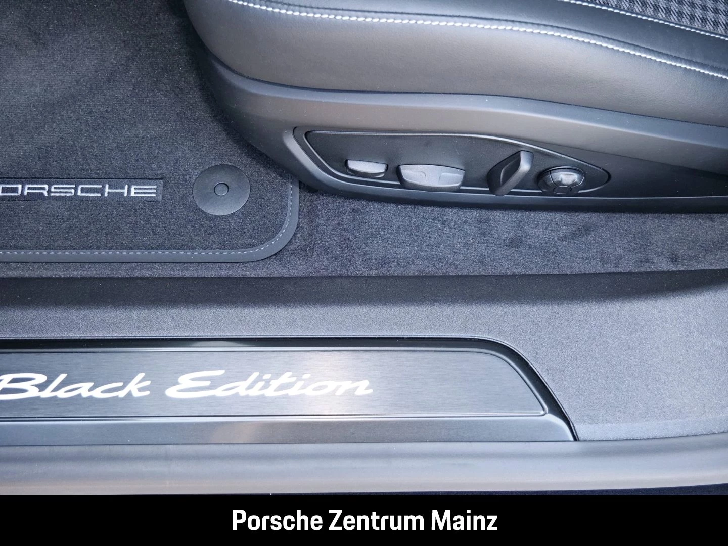 Porsche Taycan 4 Black Edition InnoDrive Head-Up BOSE black edition