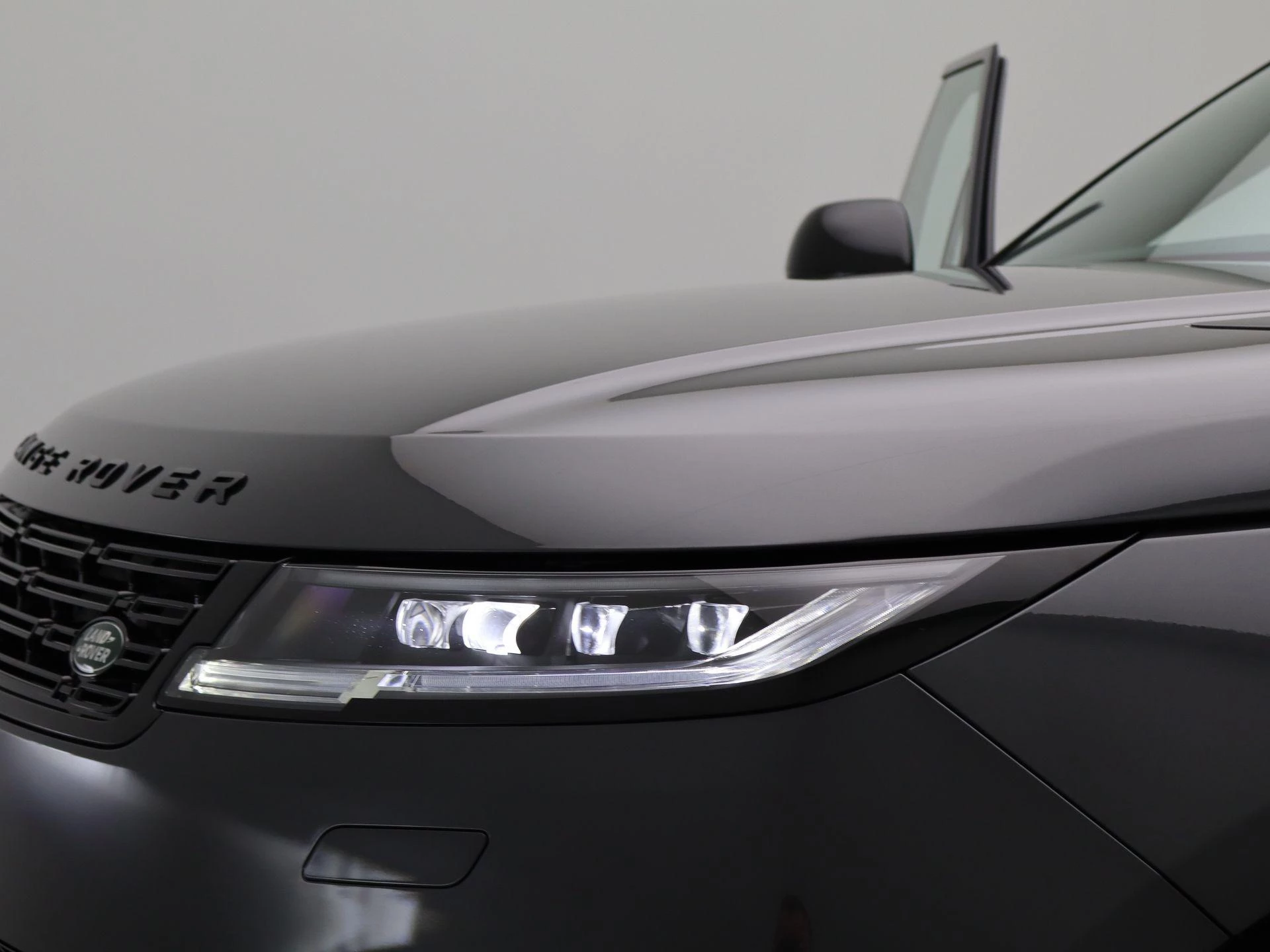 Land Rover-Range Rover Sport-image-16