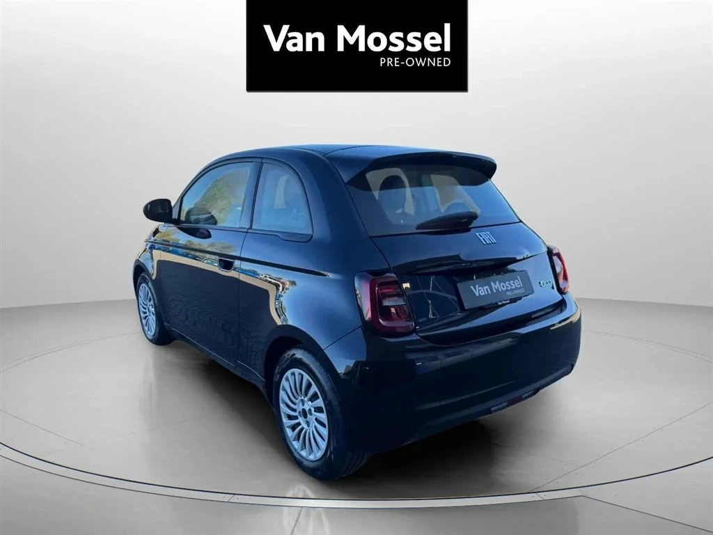 Fiat-500e-image-6