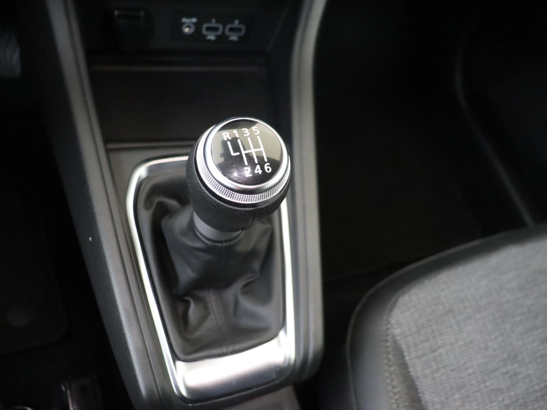 Renault-Captur-image-14