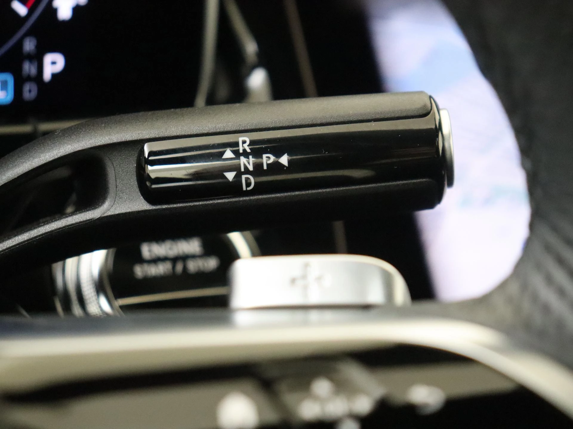 Mercedes-Benz-E-Klasse-image-14