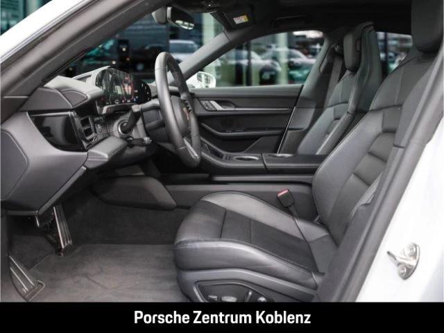 Porsche-Taycan-image-4