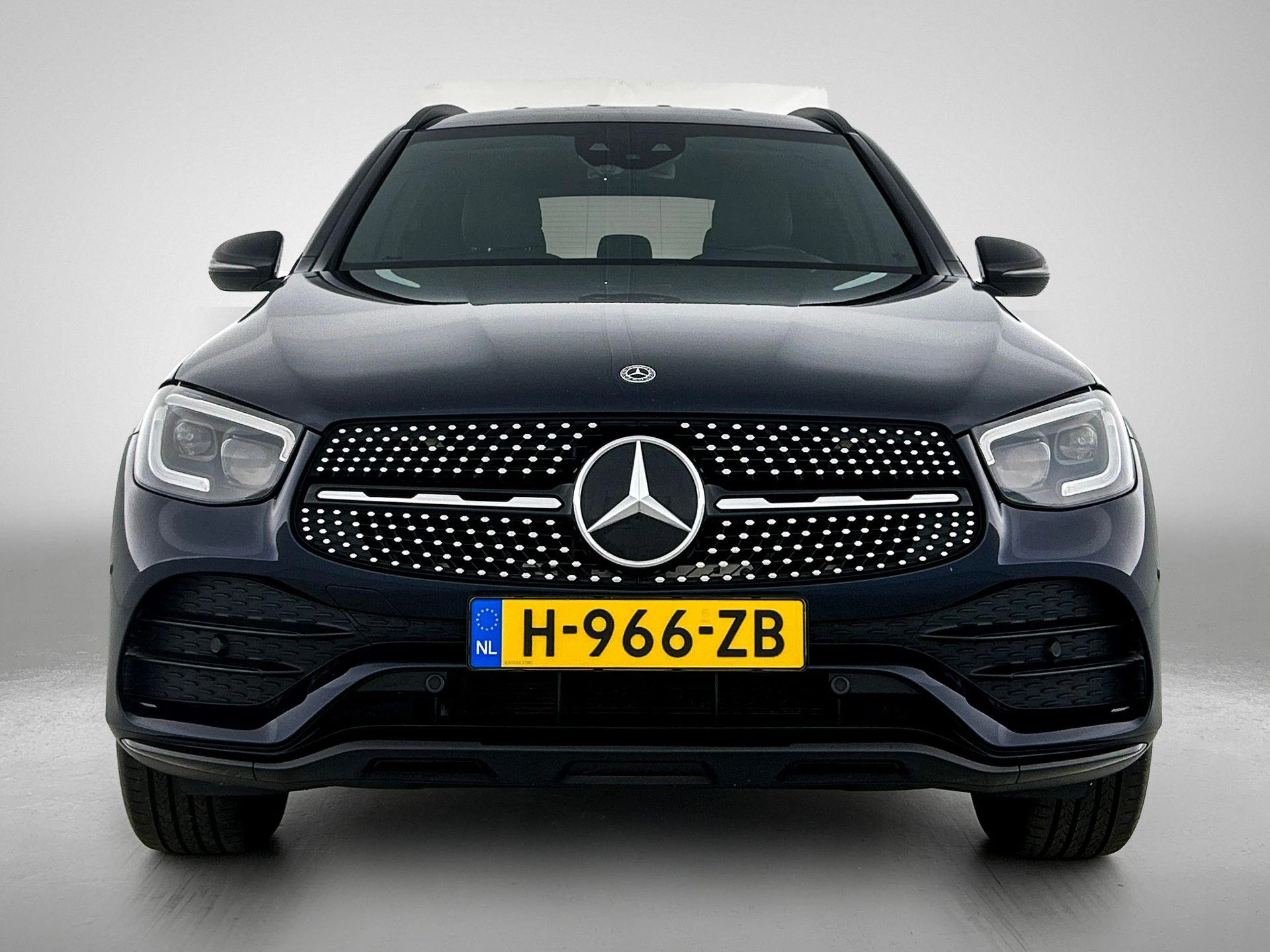 Mercedes-Benz-GLC-image-4