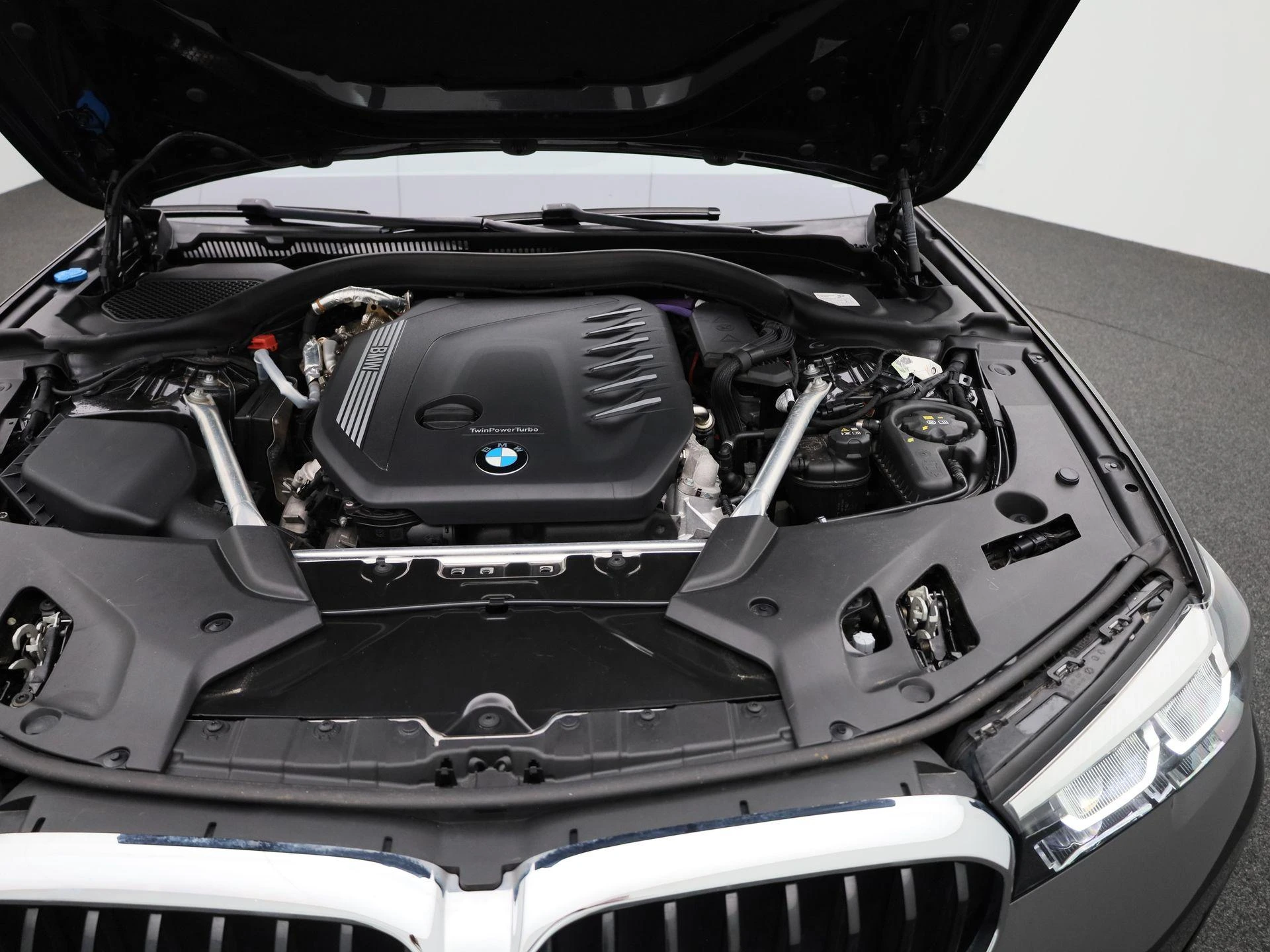 BMW-5 Serie-image-27