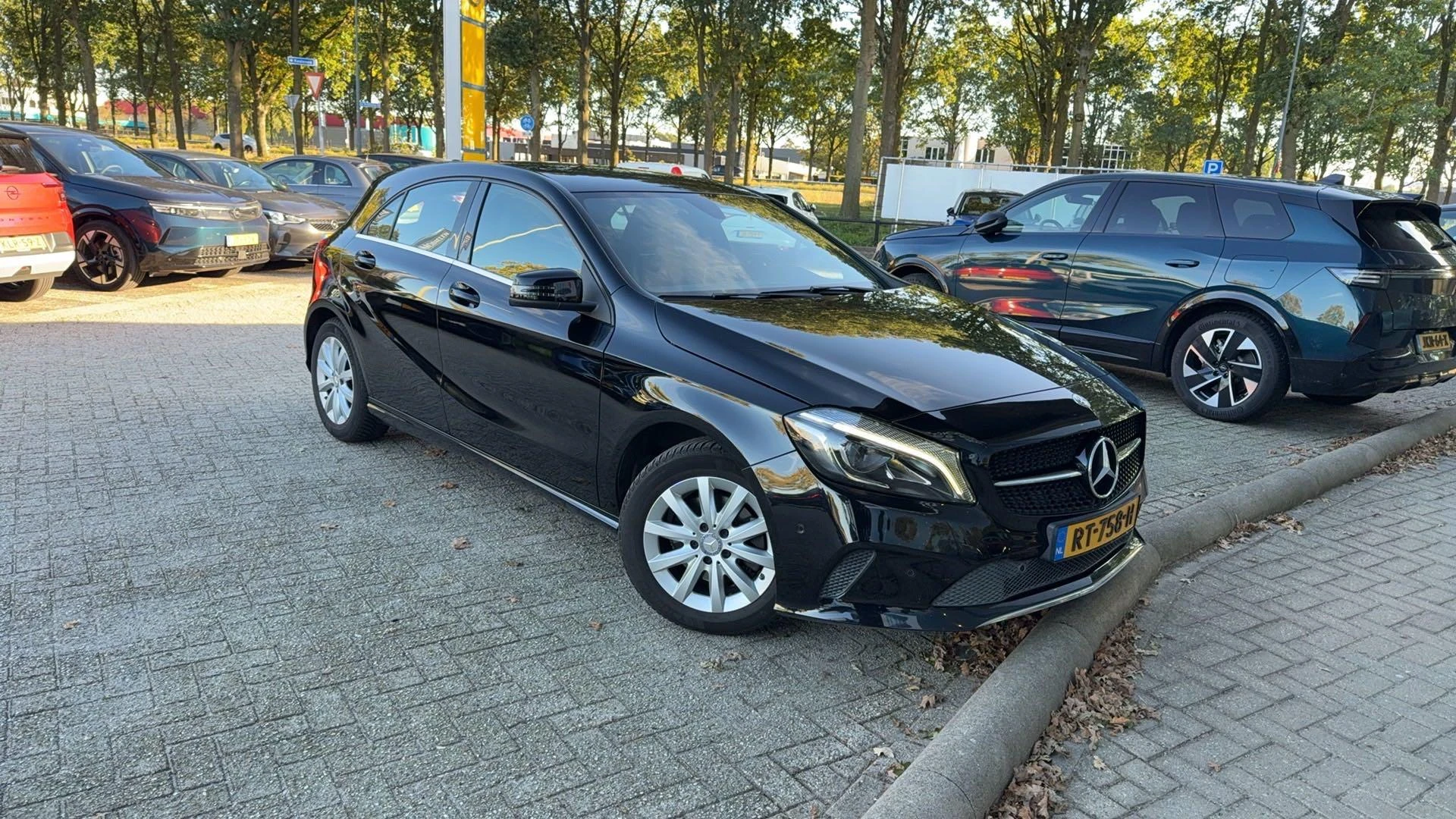 Mercedes-Benz-A-Klasse-image-3