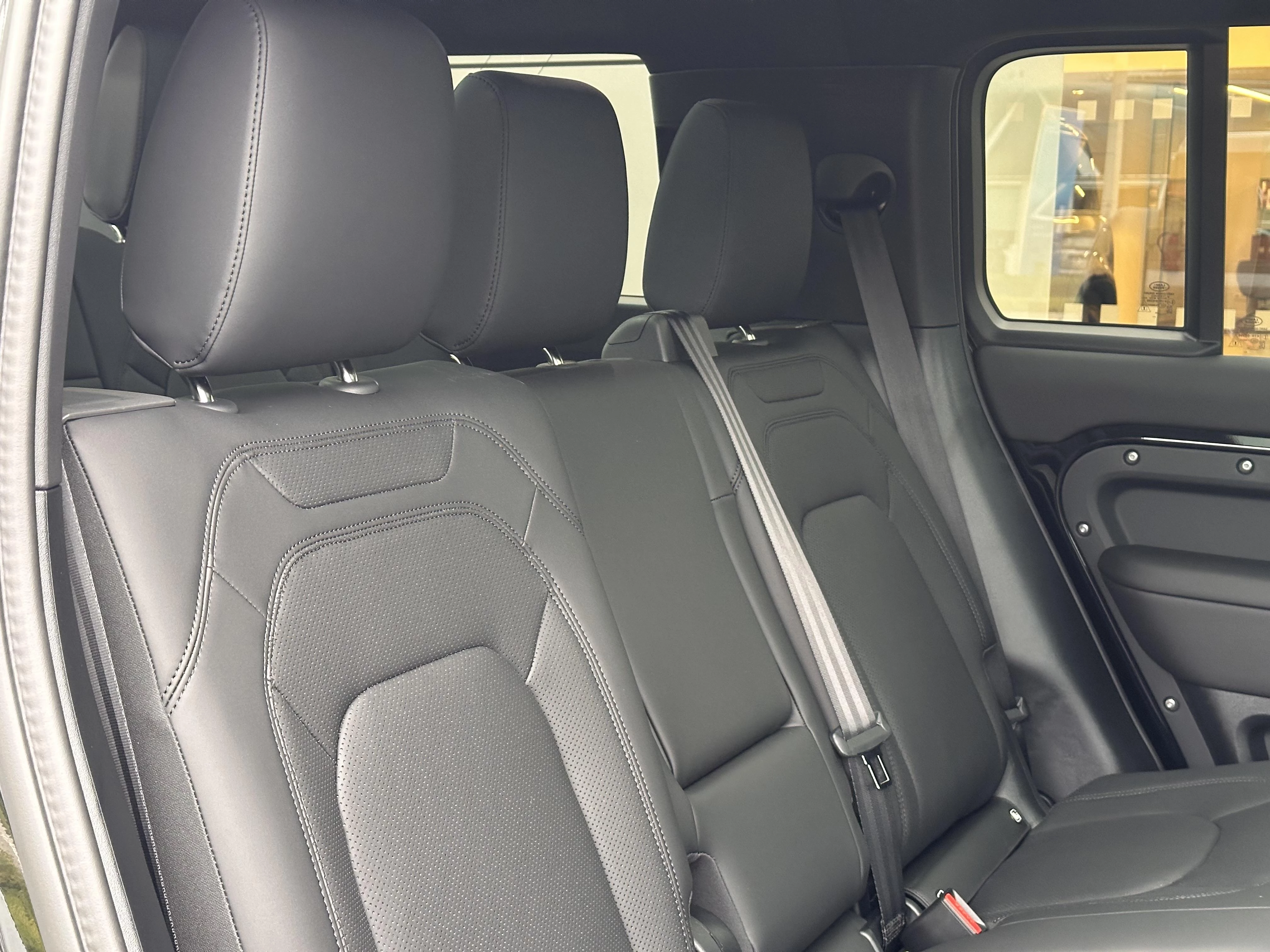 Land Rover-Defender-image-11