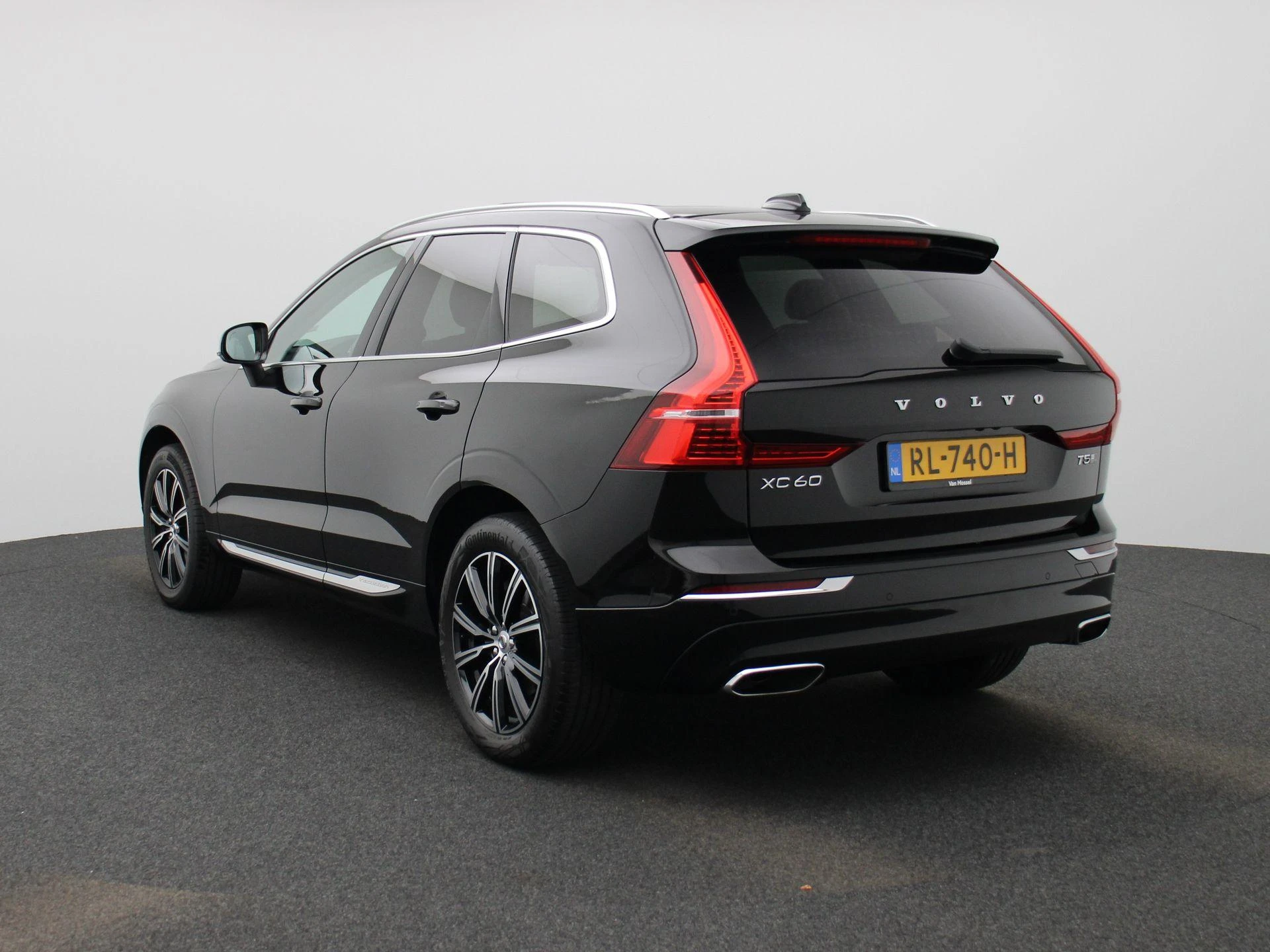 Volvo-XC60-image-1